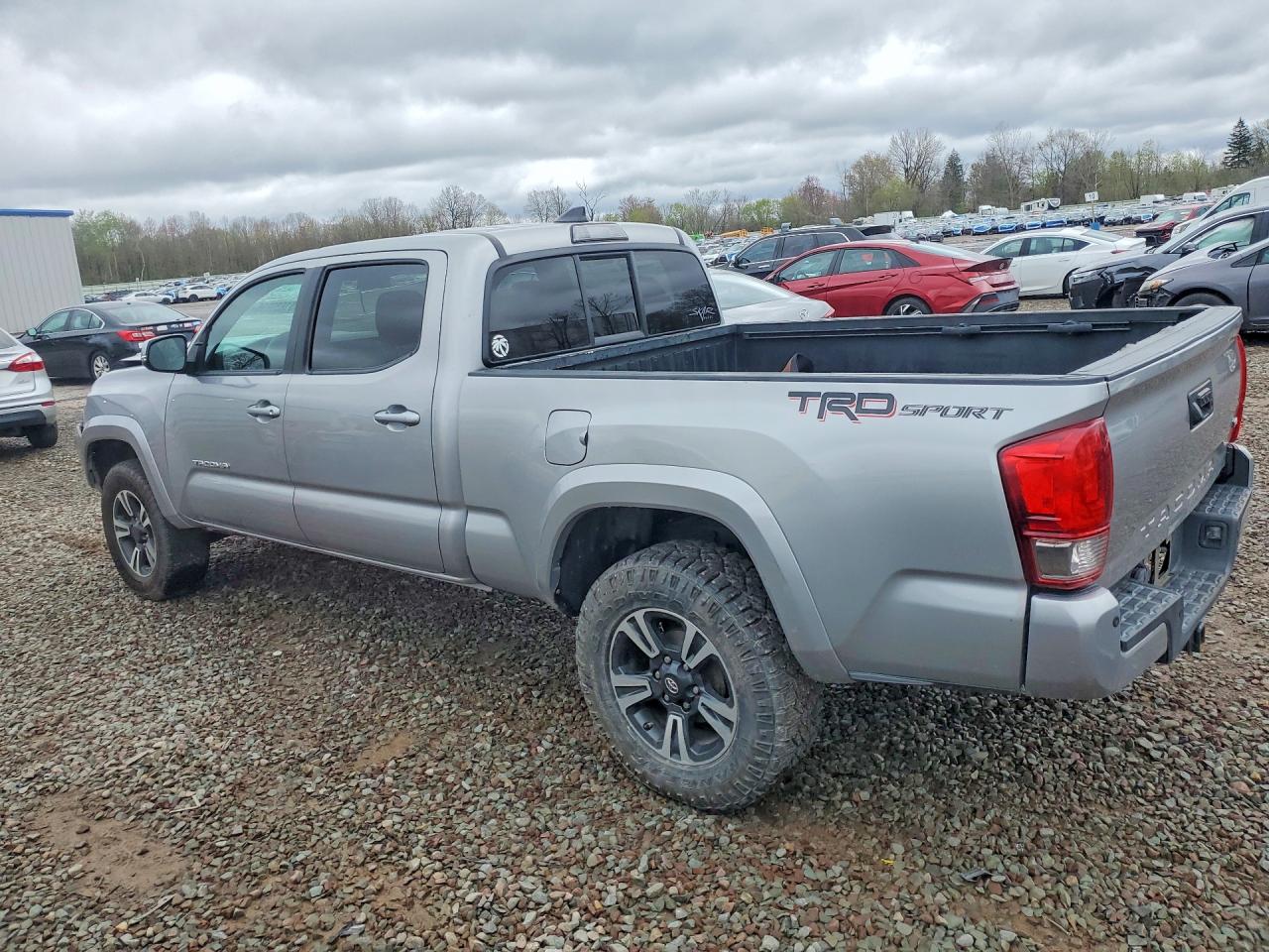 2016 Toyota Tacoma Sr5 V6 Silver vin: 3TMBZ5DN7GM004121