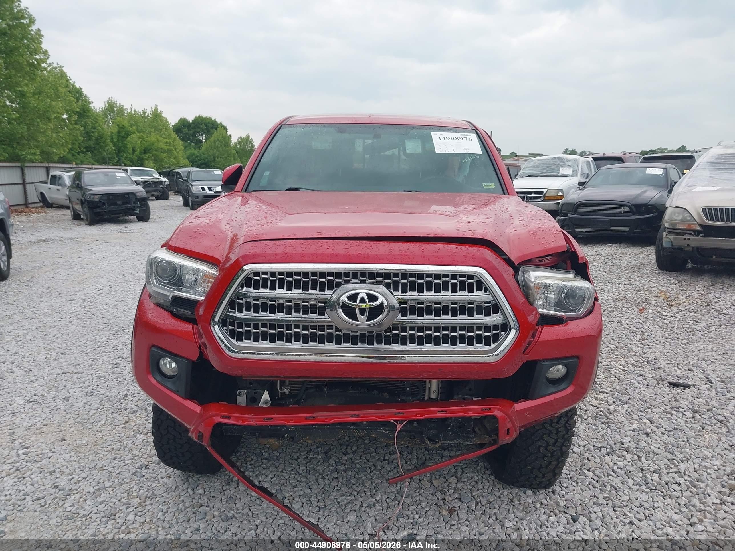 2017 Toyota Tacoma Trd Off Road Red vin: 3TMCZ5AN0HM061707