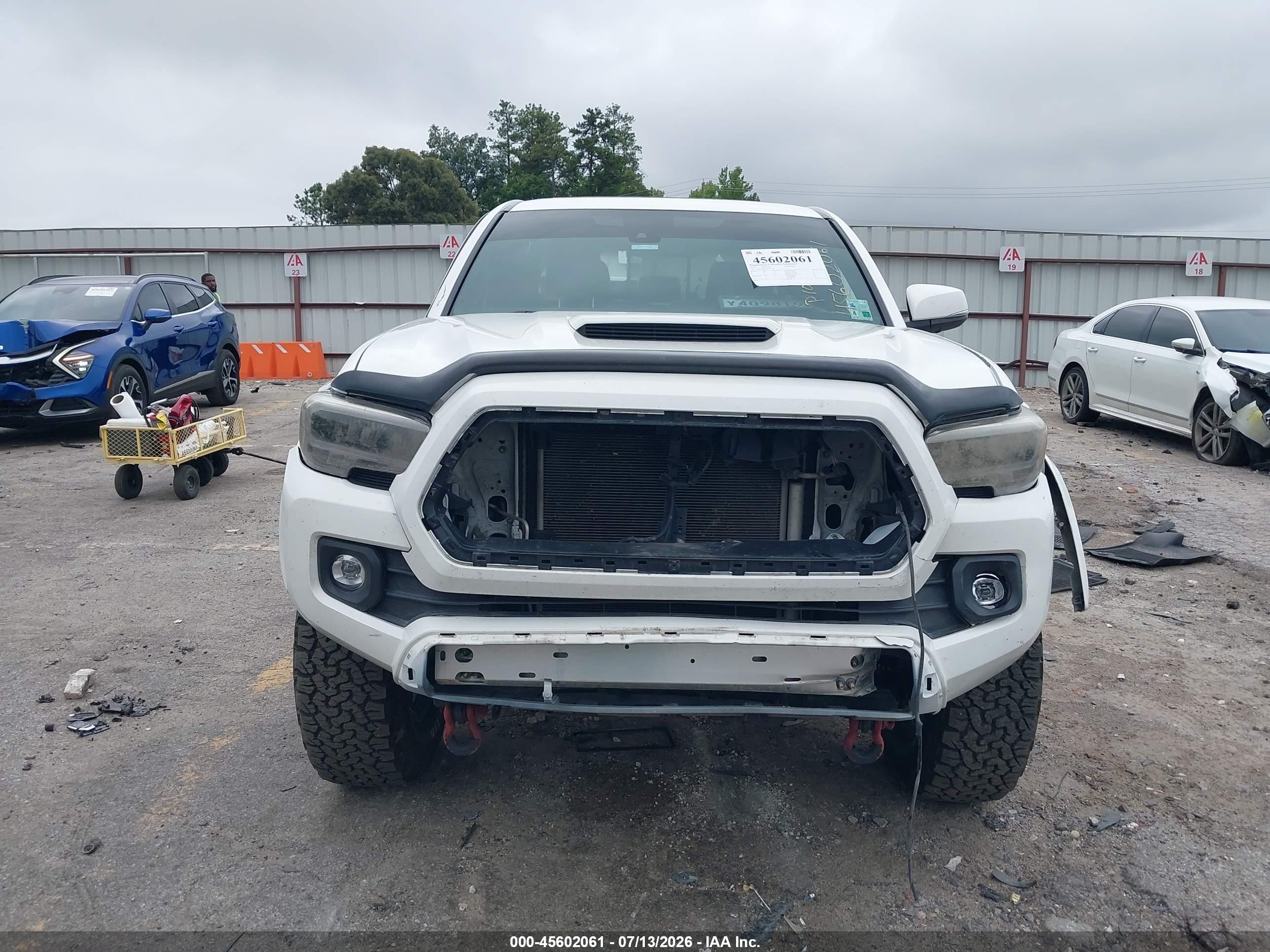 2021 Toyota Tacoma Trd Sport Белый vin: 3TMCZ5AN0MM445528