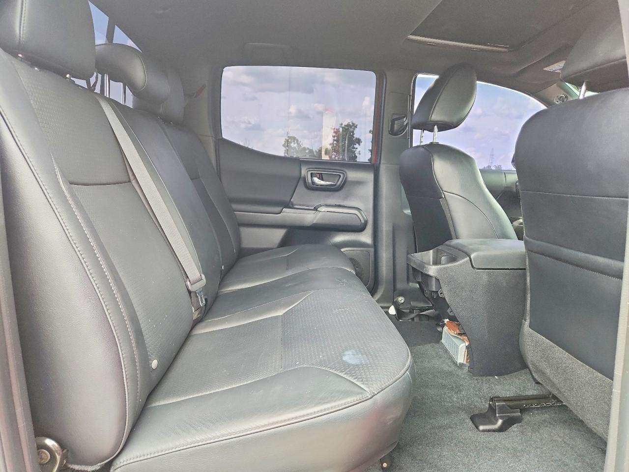 2023 Toyota Tacoma Trd Sport Красный vin: 3TMCZ5AN0PM588919