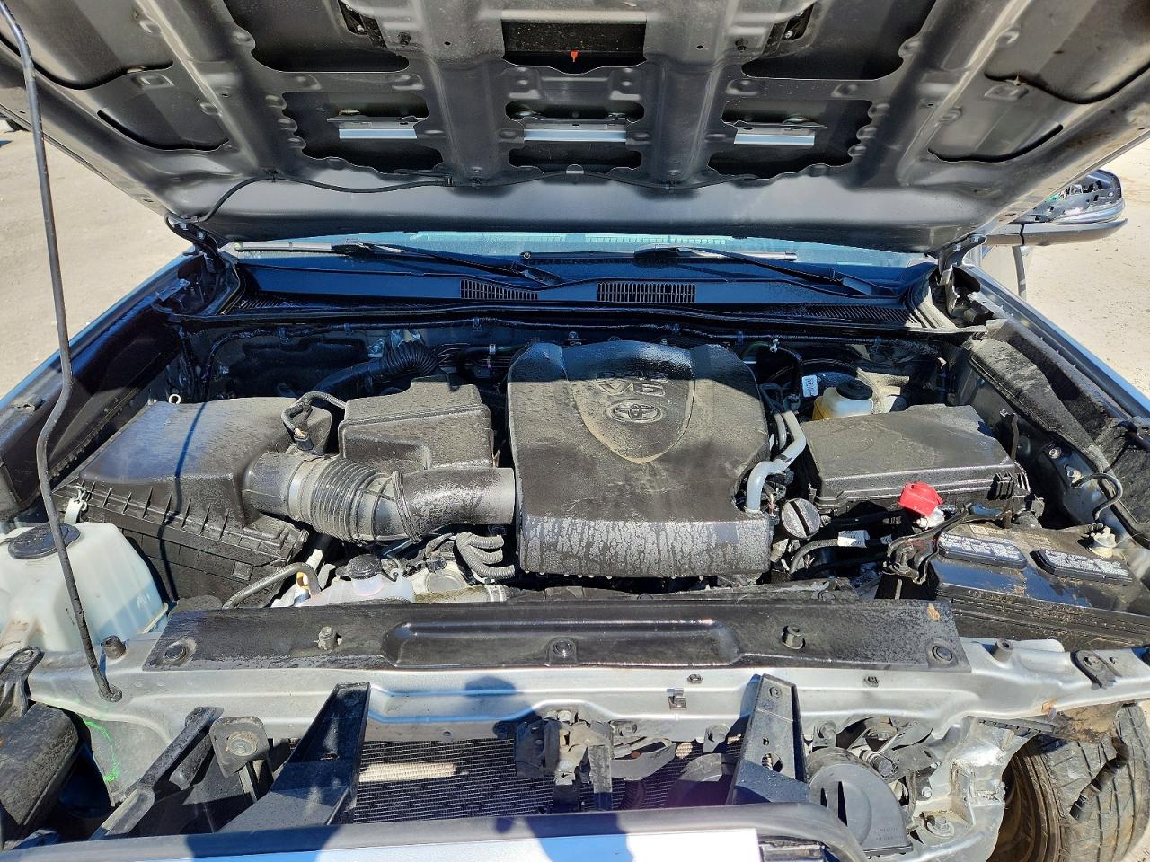 2023 Toyota Tacoma Trd Sport Silver vin: 3TMCZ5AN0PM601734