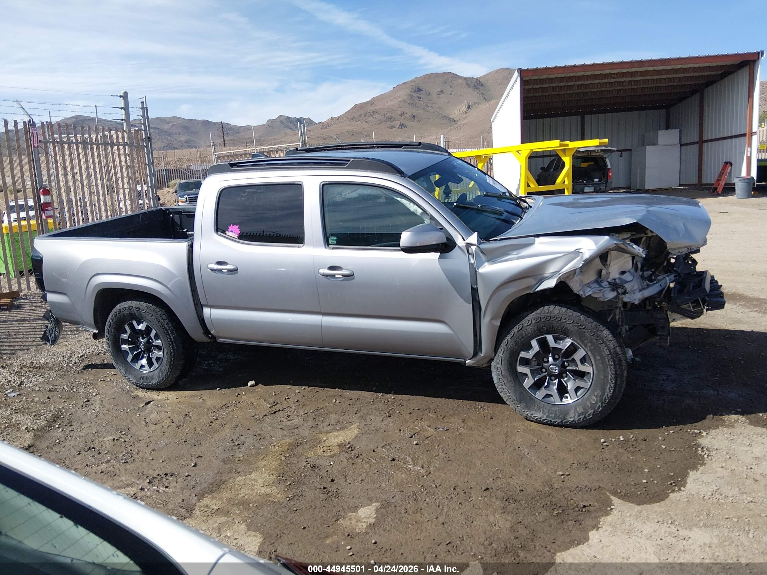 2021 Toyota Tacoma Sr V6 Серебряный vin: 3TMCZ5AN1MM402669