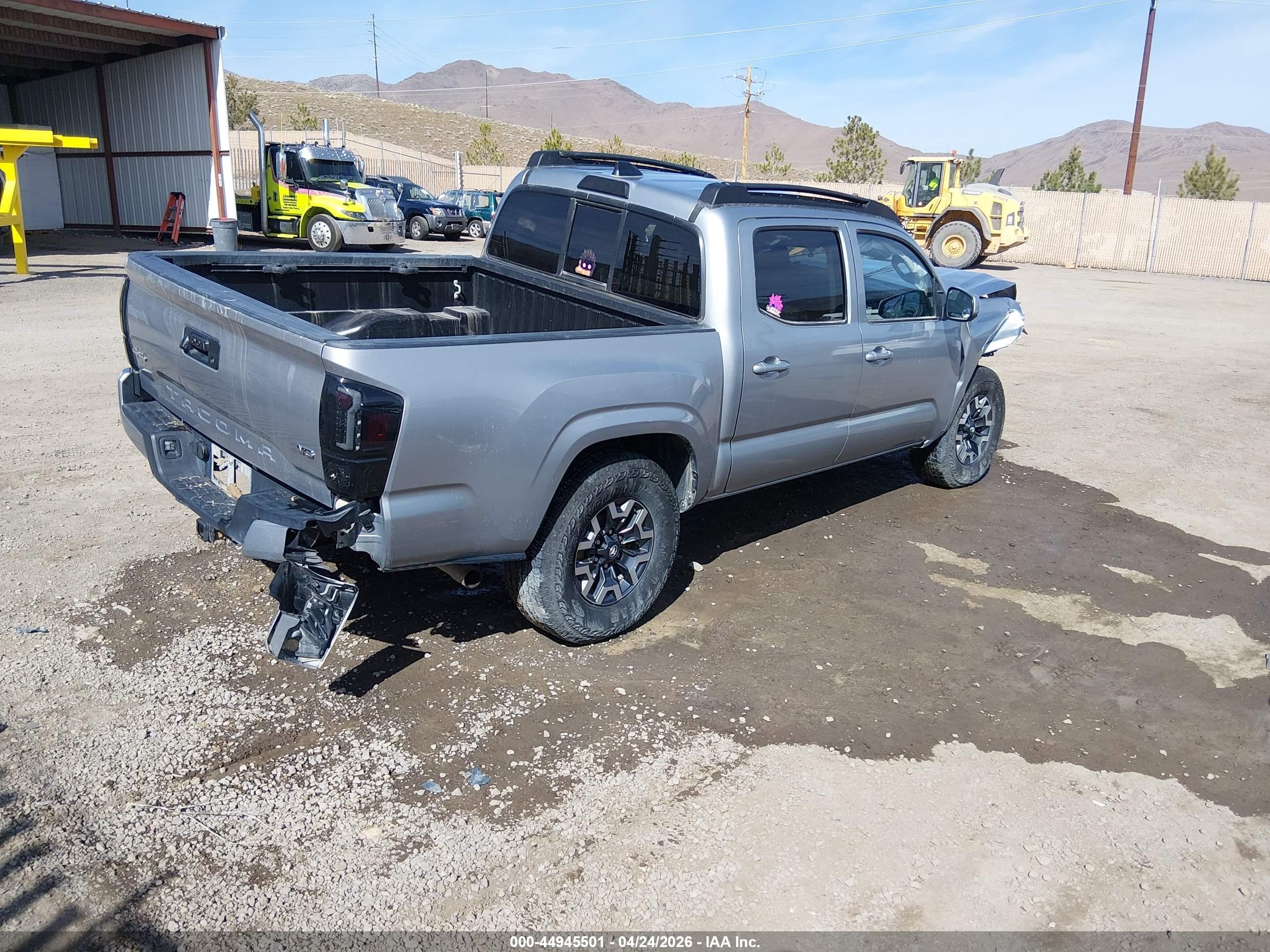 2021 Toyota Tacoma Sr V6 Серебряный vin: 3TMCZ5AN1MM402669