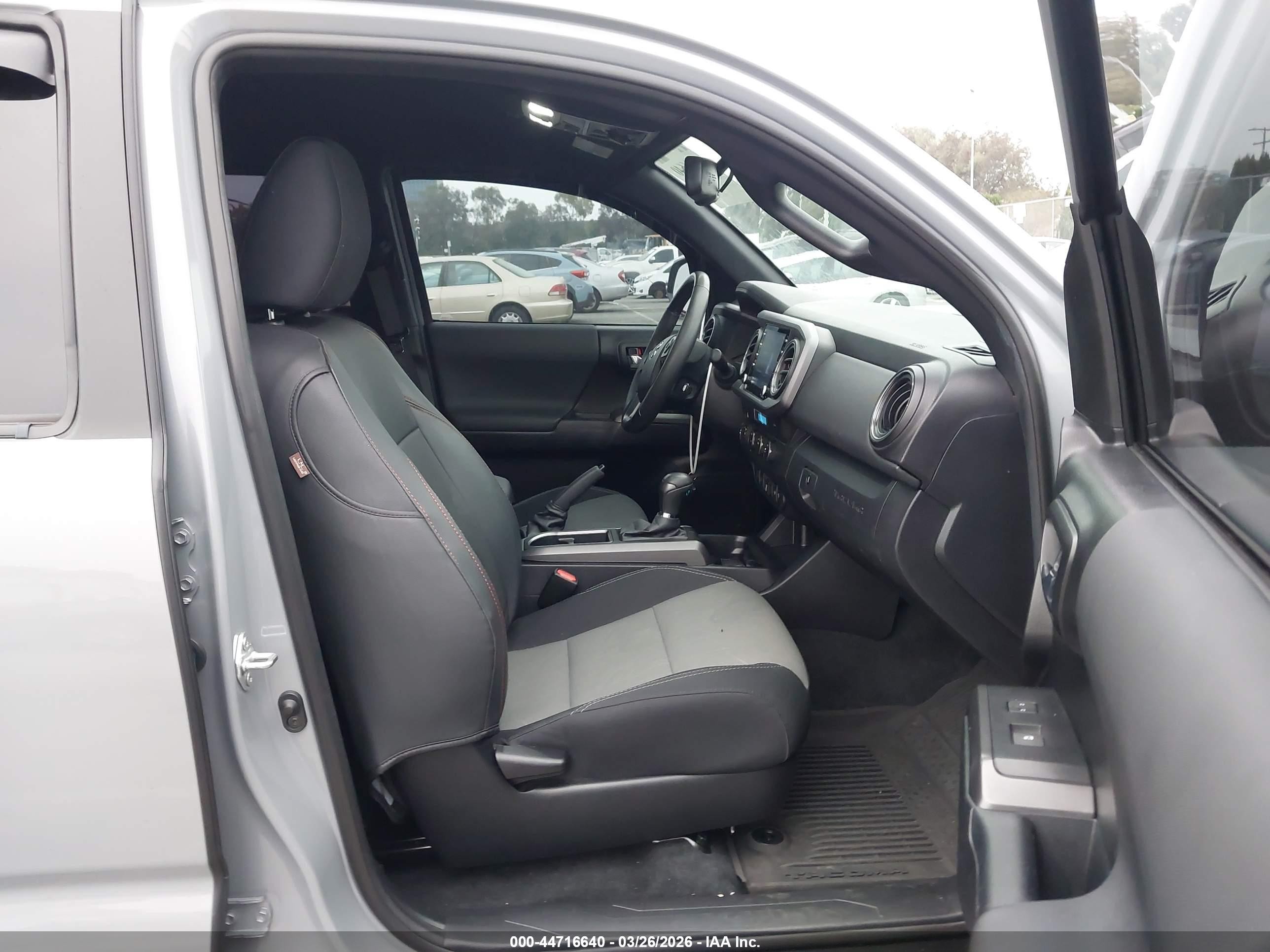 2021 Toyota Tacoma Trd Off-road Серый vin: 3TMCZ5AN1MM433839