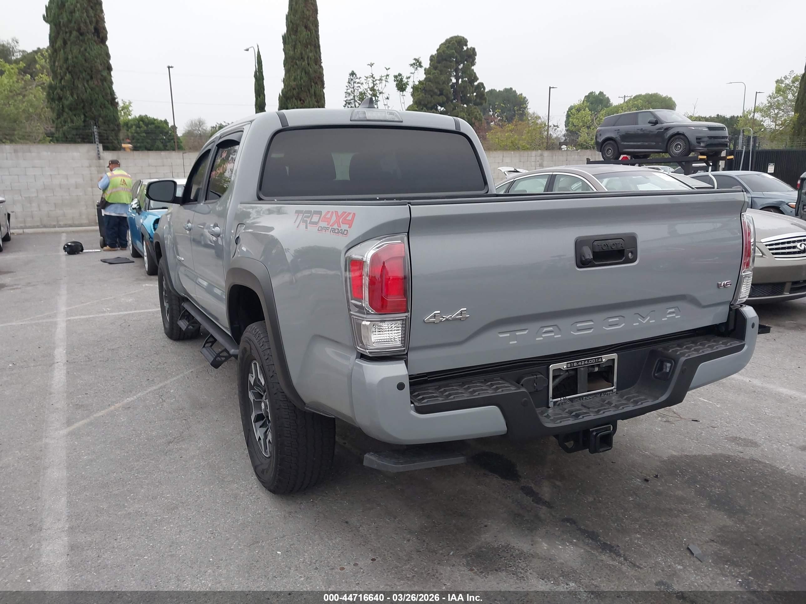 2021 Toyota Tacoma Trd Off-road Серый vin: 3TMCZ5AN1MM433839