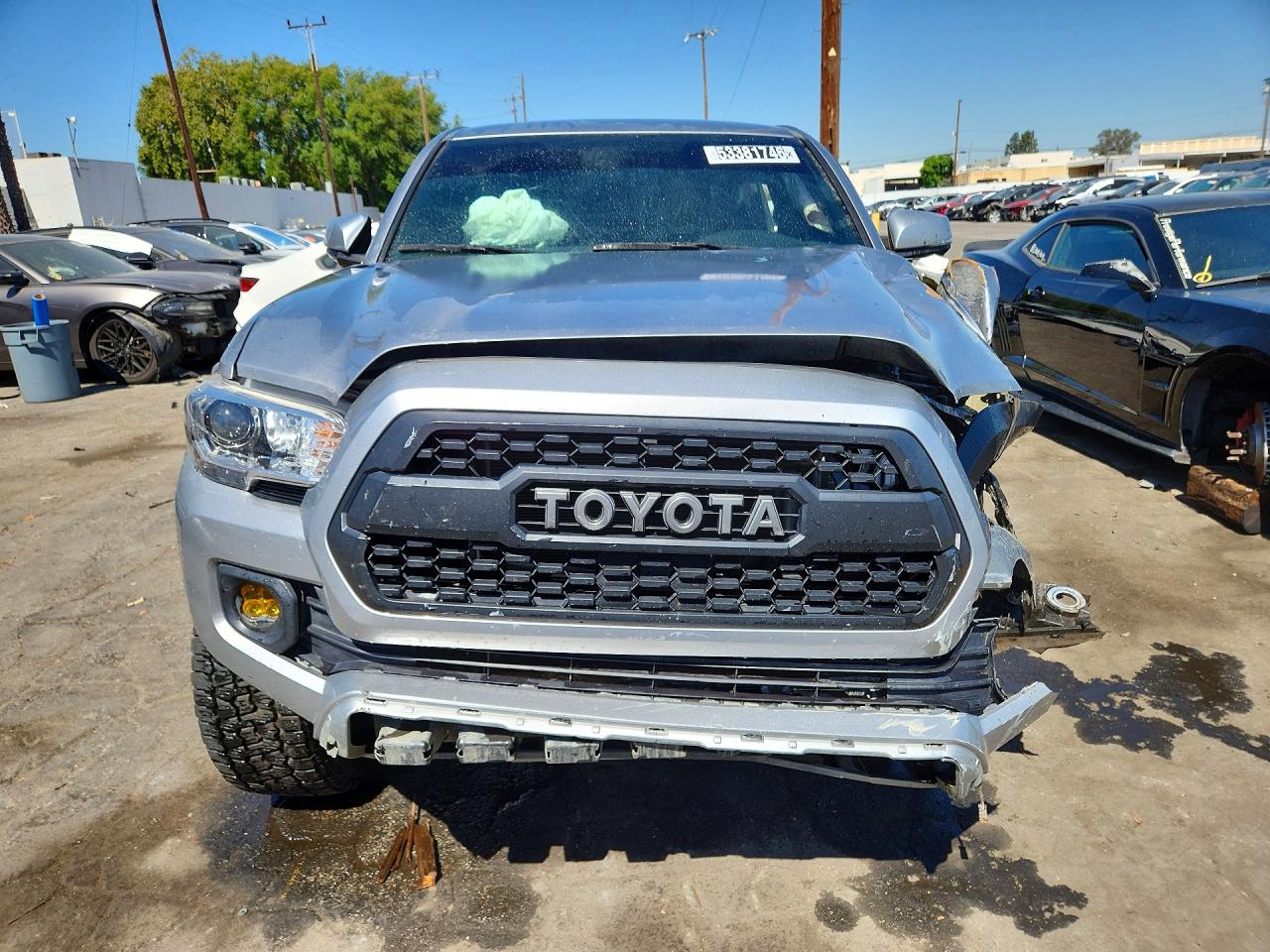 2023 Toyota Tacoma Trd Off-road Tan vin: 3TMCZ5AN1PM607011