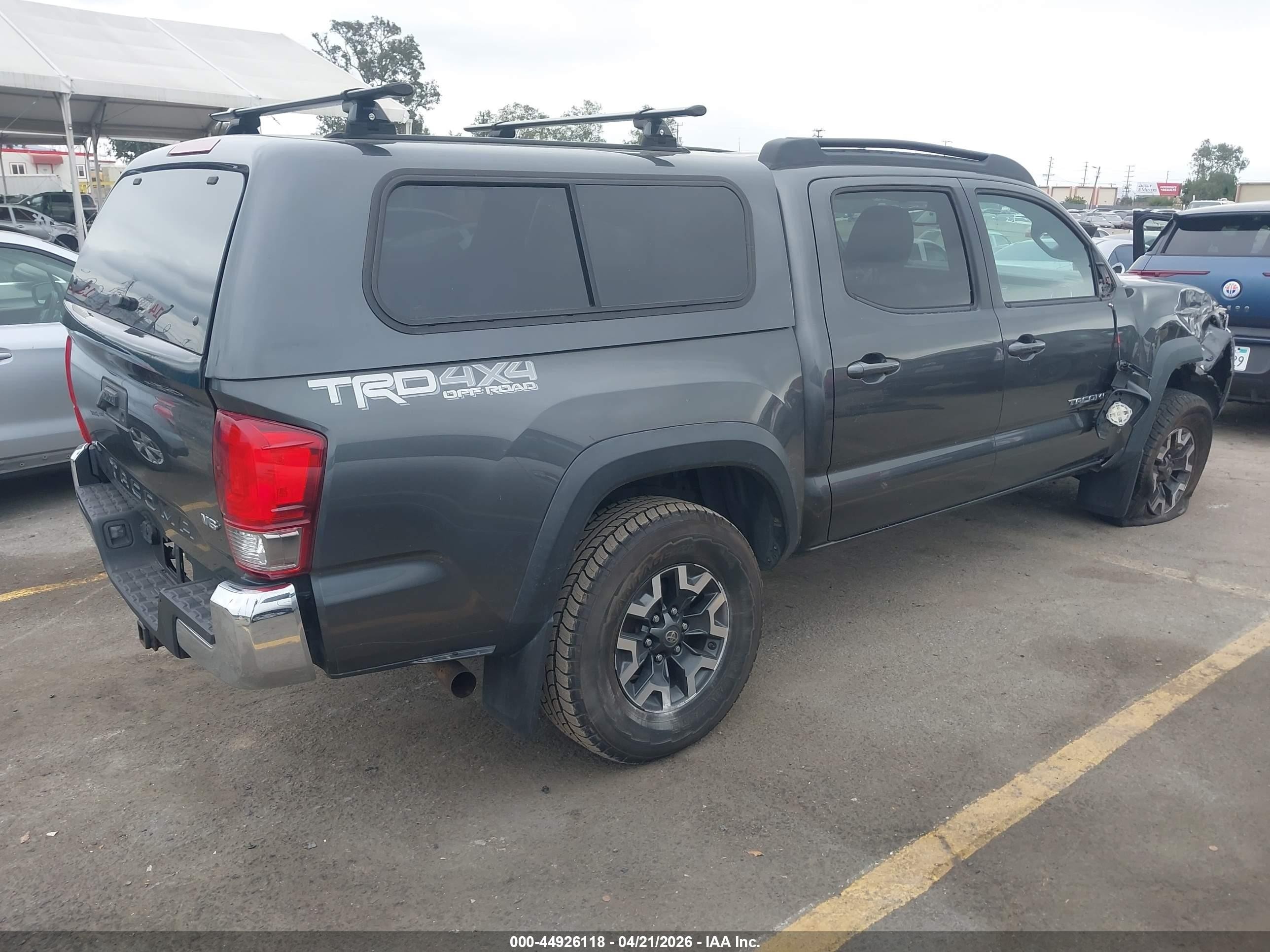 2016 Toyota Tacoma Trd Off Road Gray vin: 3TMCZ5AN2GM026889