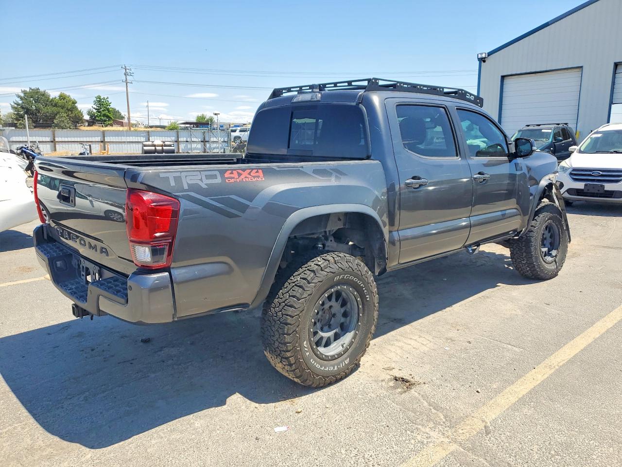 2018 Toyota Tacoma Trd Off-road Charcoal vin: 3TMCZ5AN2JM152158