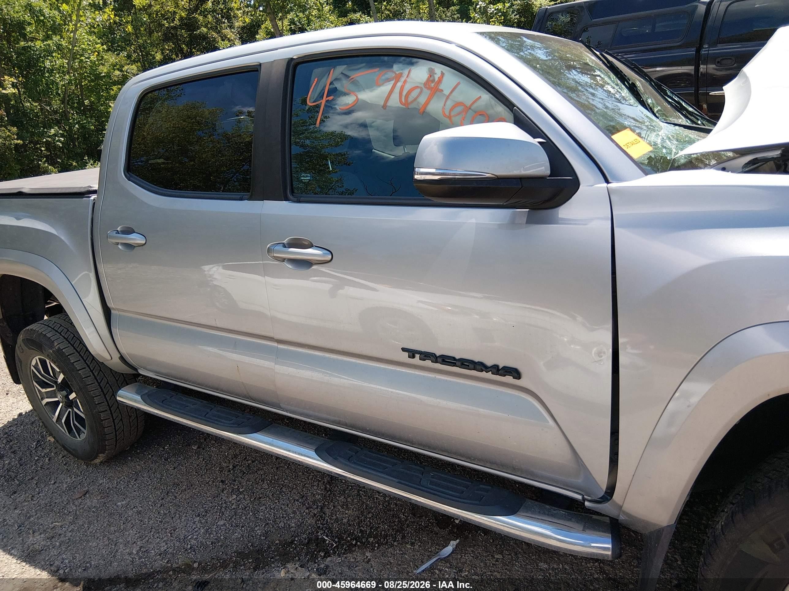 2020 Toyota Tacoma Trd Sport Серебряный vin: 3TMCZ5AN2LM367042