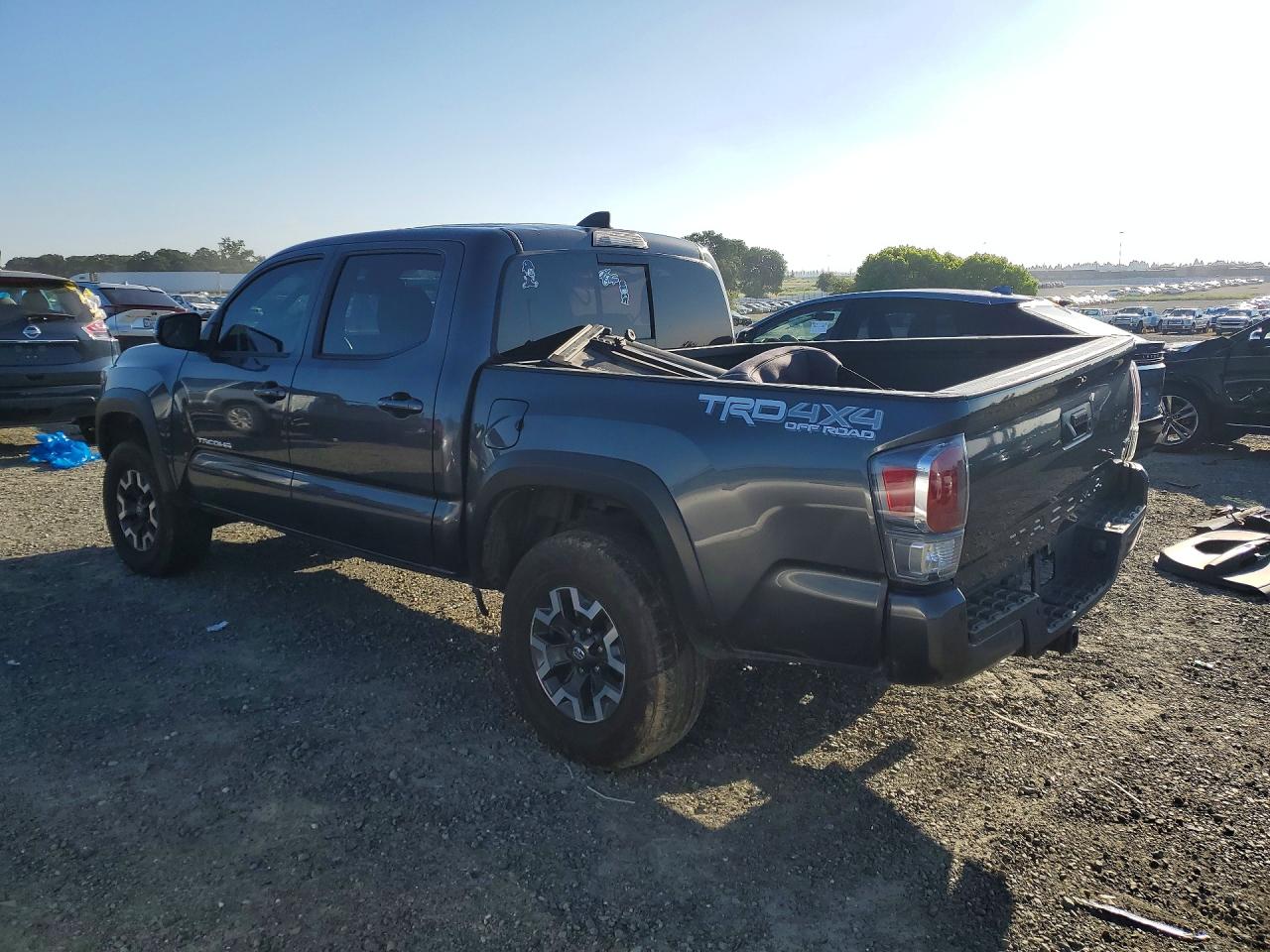 2022 Toyota Tacoma Trd Off-road Угольный vin: 3TMCZ5AN2NM488639