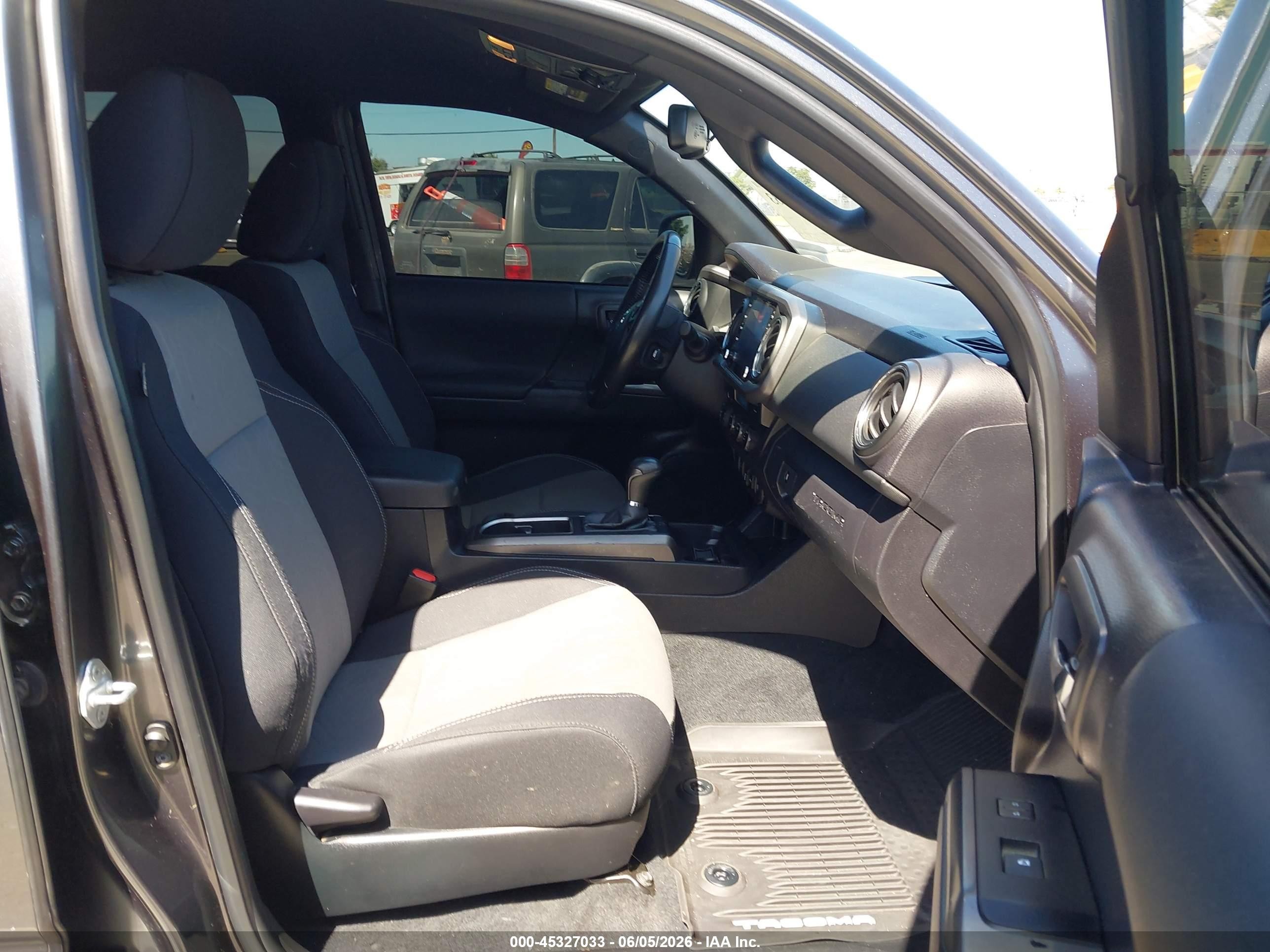 2023 Toyota Tacoma Trd Off Road Gray vin: 3TMCZ5AN2PM553301