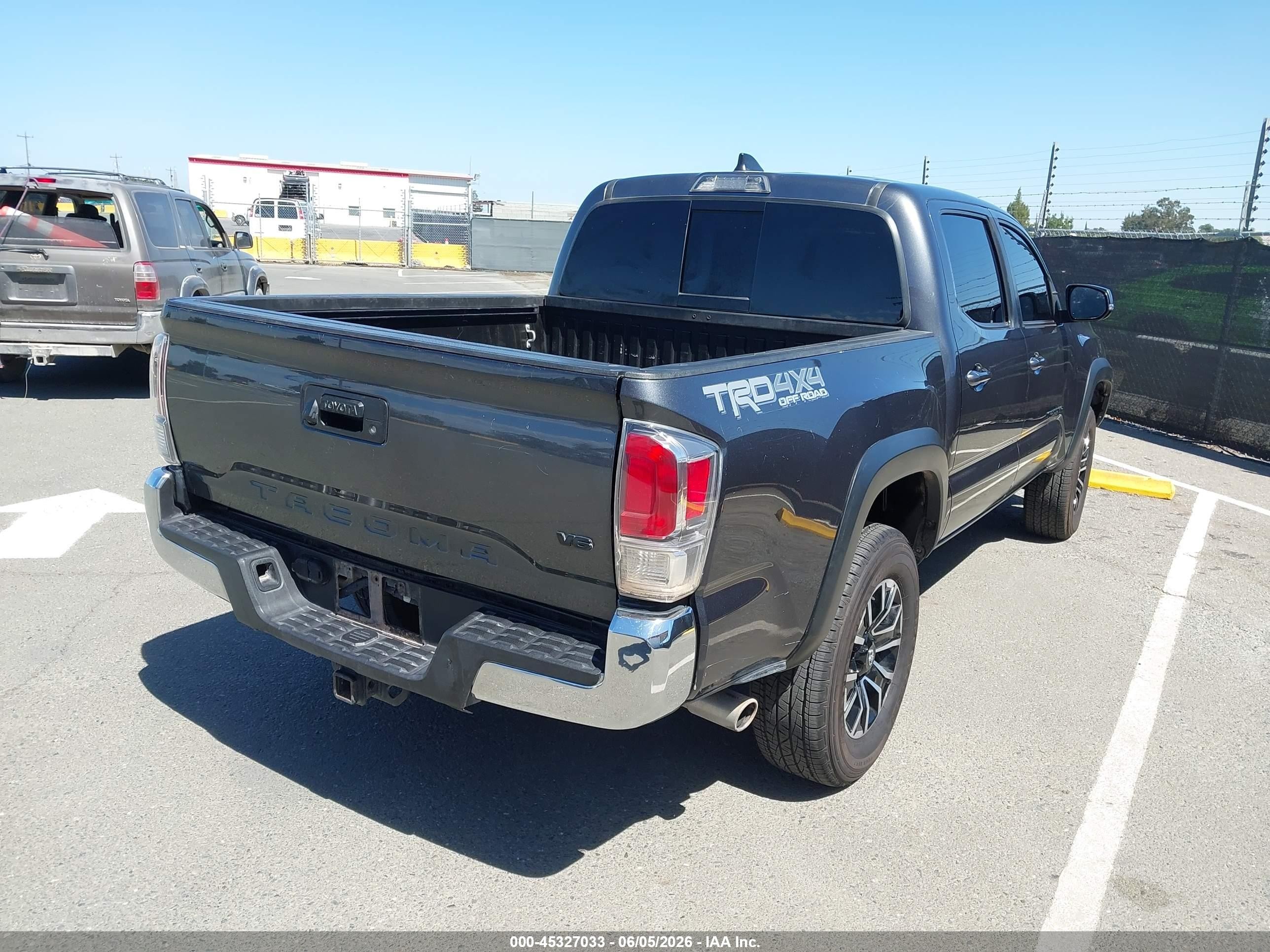 2023 Toyota Tacoma Trd Off Road Gray vin: 3TMCZ5AN2PM553301