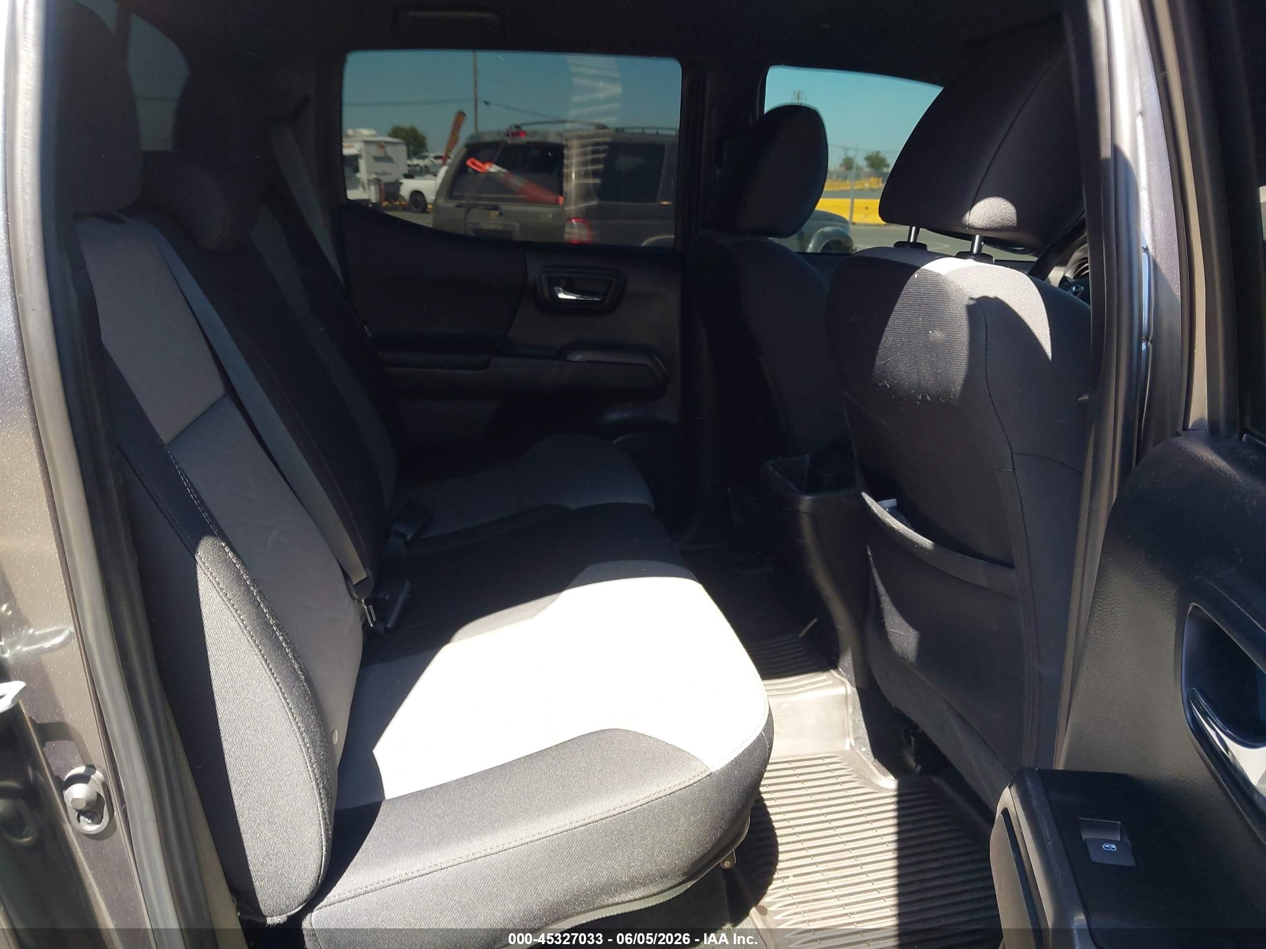 2023 Toyota Tacoma Trd Off Road Gray vin: 3TMCZ5AN2PM553301