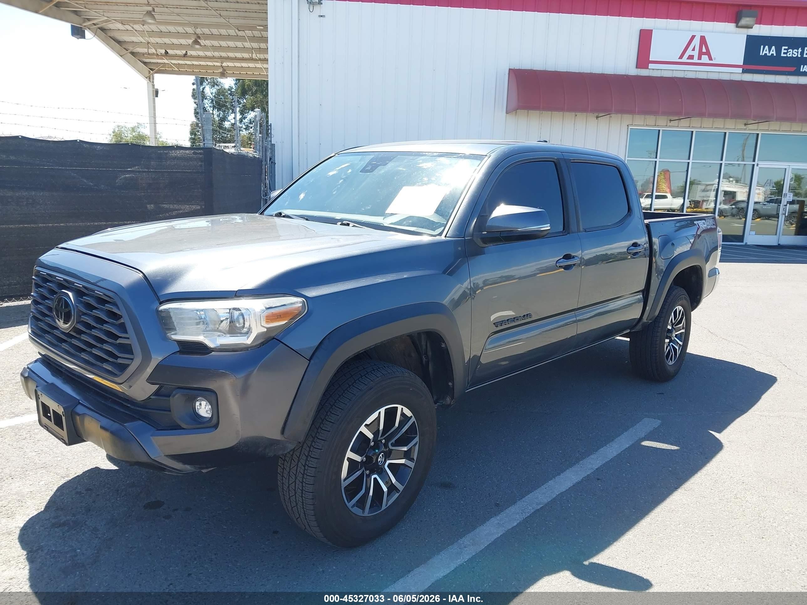 2023 Toyota Tacoma Trd Off Road Gray vin: 3TMCZ5AN2PM553301