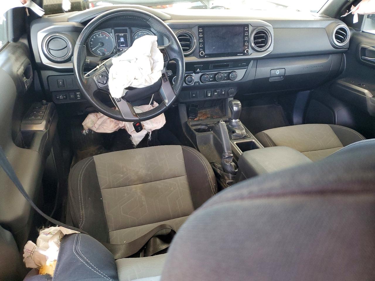 2021 Toyota Tacoma Trd Off-road White vin: 3TMCZ5AN3MM406643