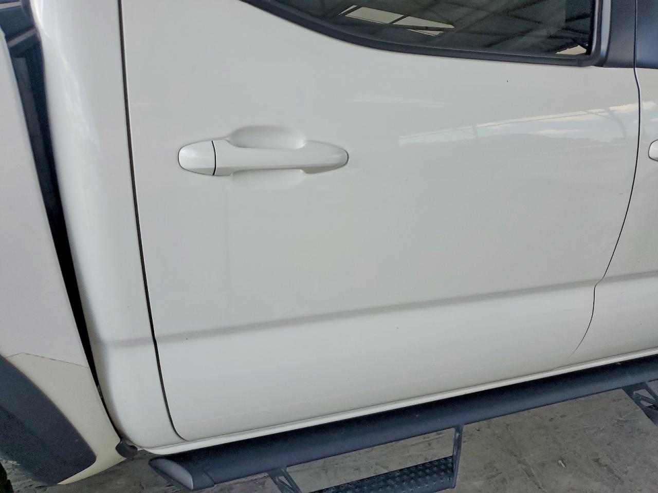 2021 Toyota Tacoma Trd Off-road White vin: 3TMCZ5AN3MM406643