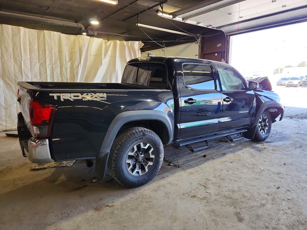 2018 Toyota Tacoma Trd Off-road Black vin: 3TMCZ5AN4JM133384