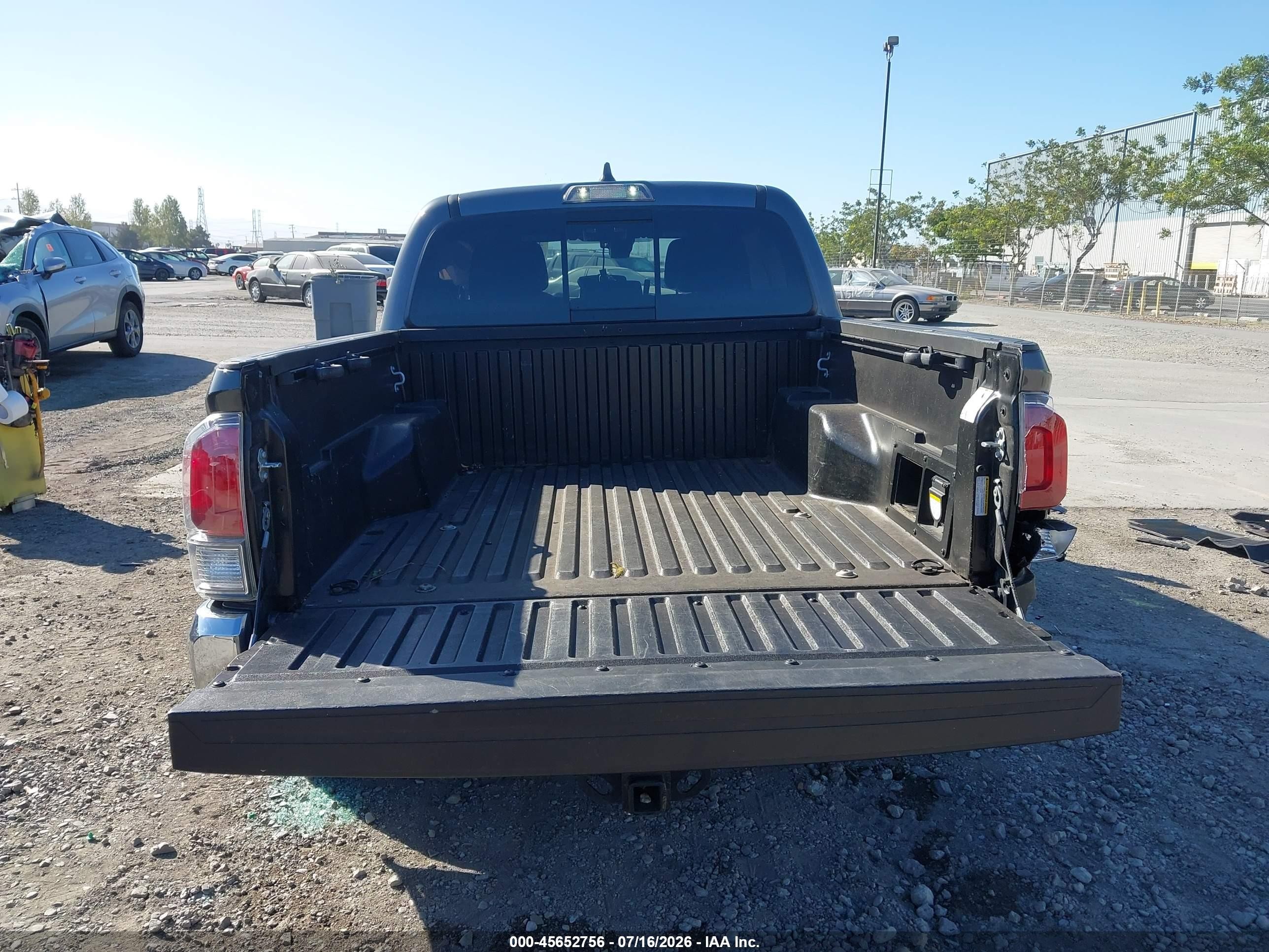 2023 Toyota Tacoma Trd Off Road Gray vin: 3TMCZ5AN4PM548102