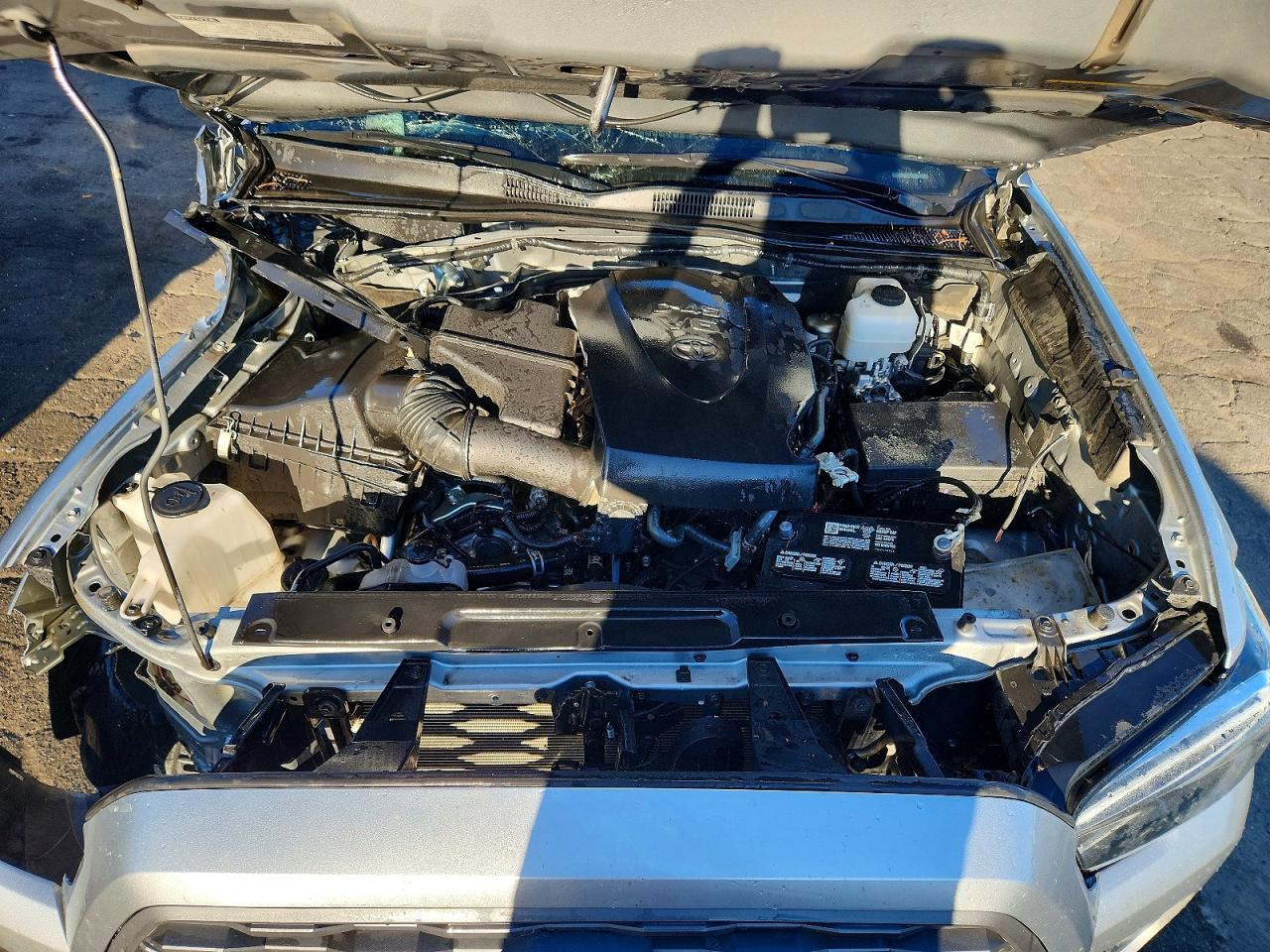 2023 Toyota Tacoma Trd Off-road Silver vin: 3TMCZ5AN4PM583870