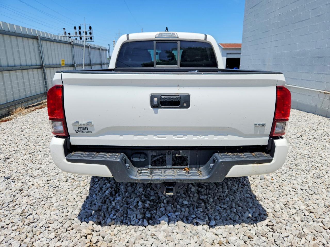 2023 Toyota Tacoma Sr V6 White vin: 3TMCZ5AN4PM652363