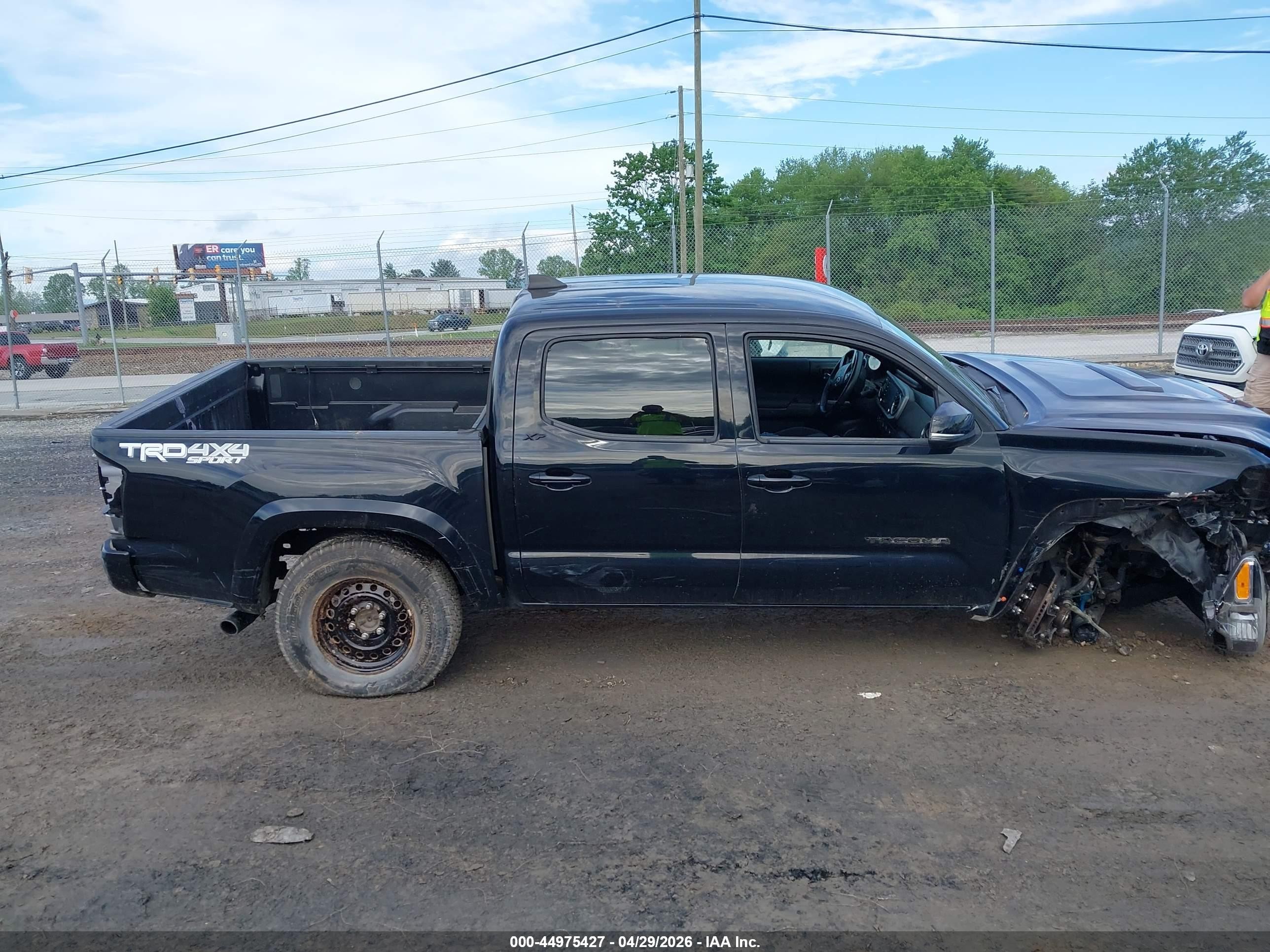 2022 Toyota Tacoma Trd Sport Черный vin: 3TMCZ5AN5NM484911