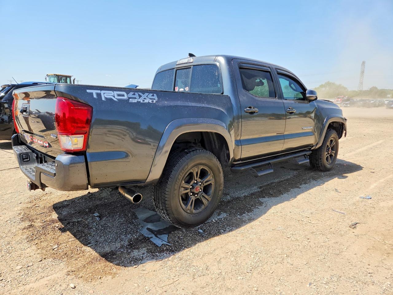 2016 Toyota Tacoma Trd Sport Gray vin: 3TMCZ5AN6GM032517