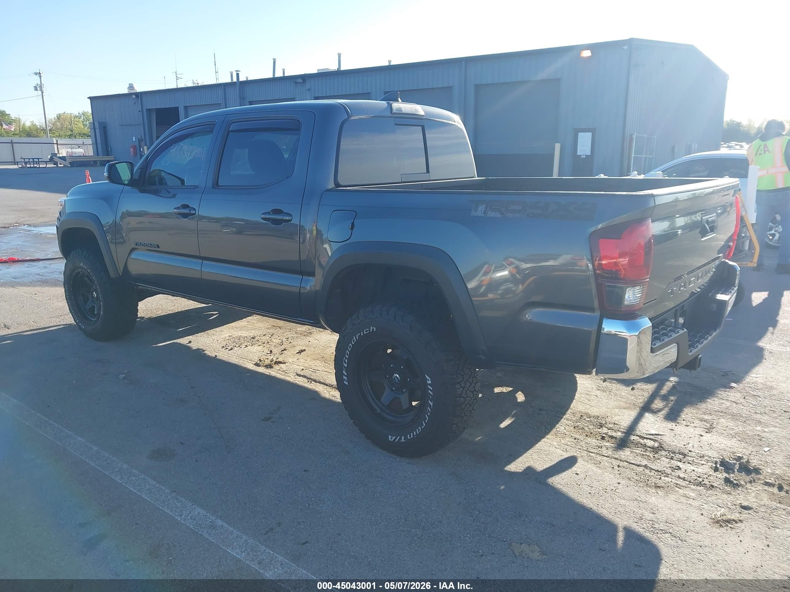 2019 Toyota Tacoma Trd Off Road Серый vin: 3TMCZ5AN6KM226277