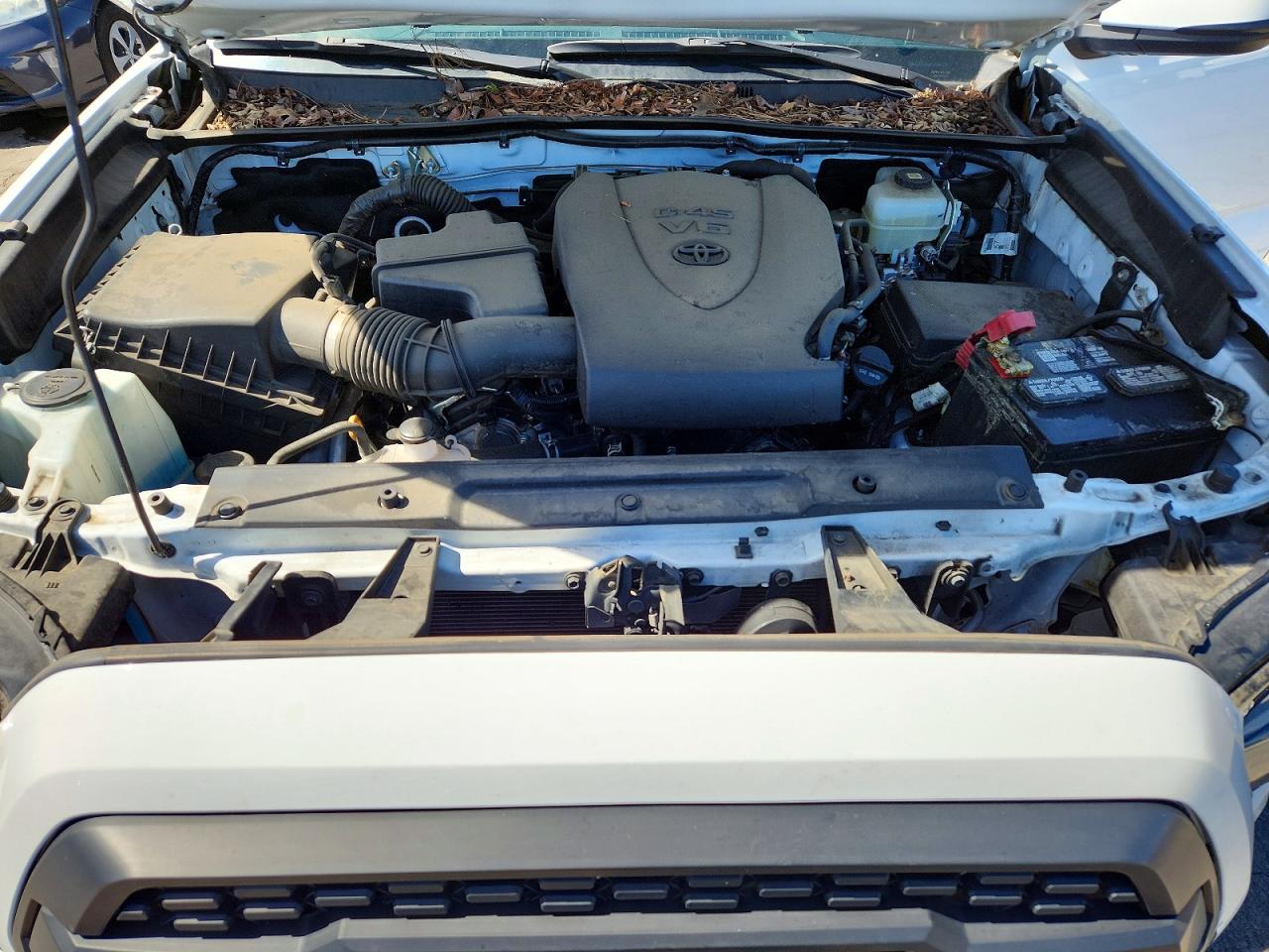 2022 Toyota Tacoma Trd Off-road White vin: 3TMCZ5AN6NM481757