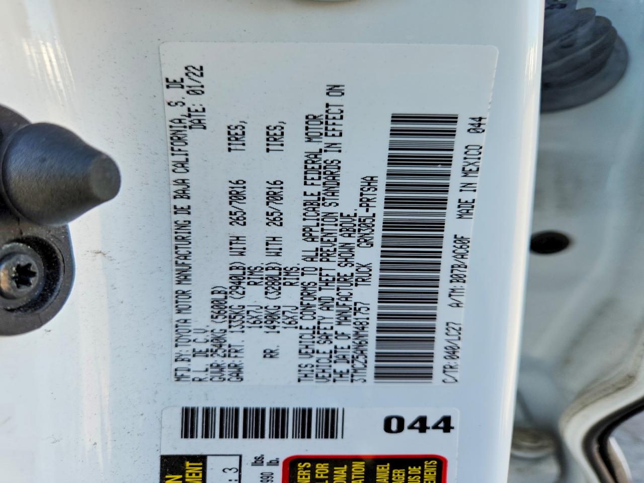 2022 Toyota Tacoma Trd Off-road White vin: 3TMCZ5AN6NM481757