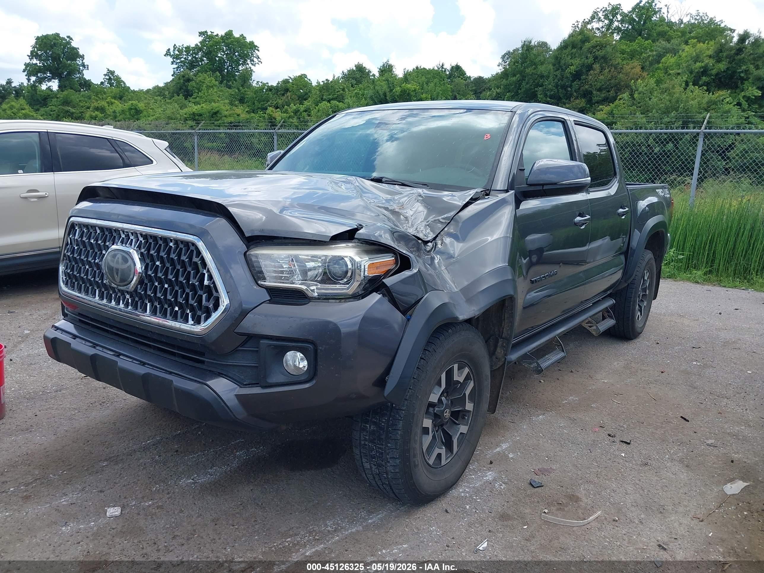 2019 Toyota Tacoma Trd Off Road Серый vin: 3TMCZ5AN7KM214459