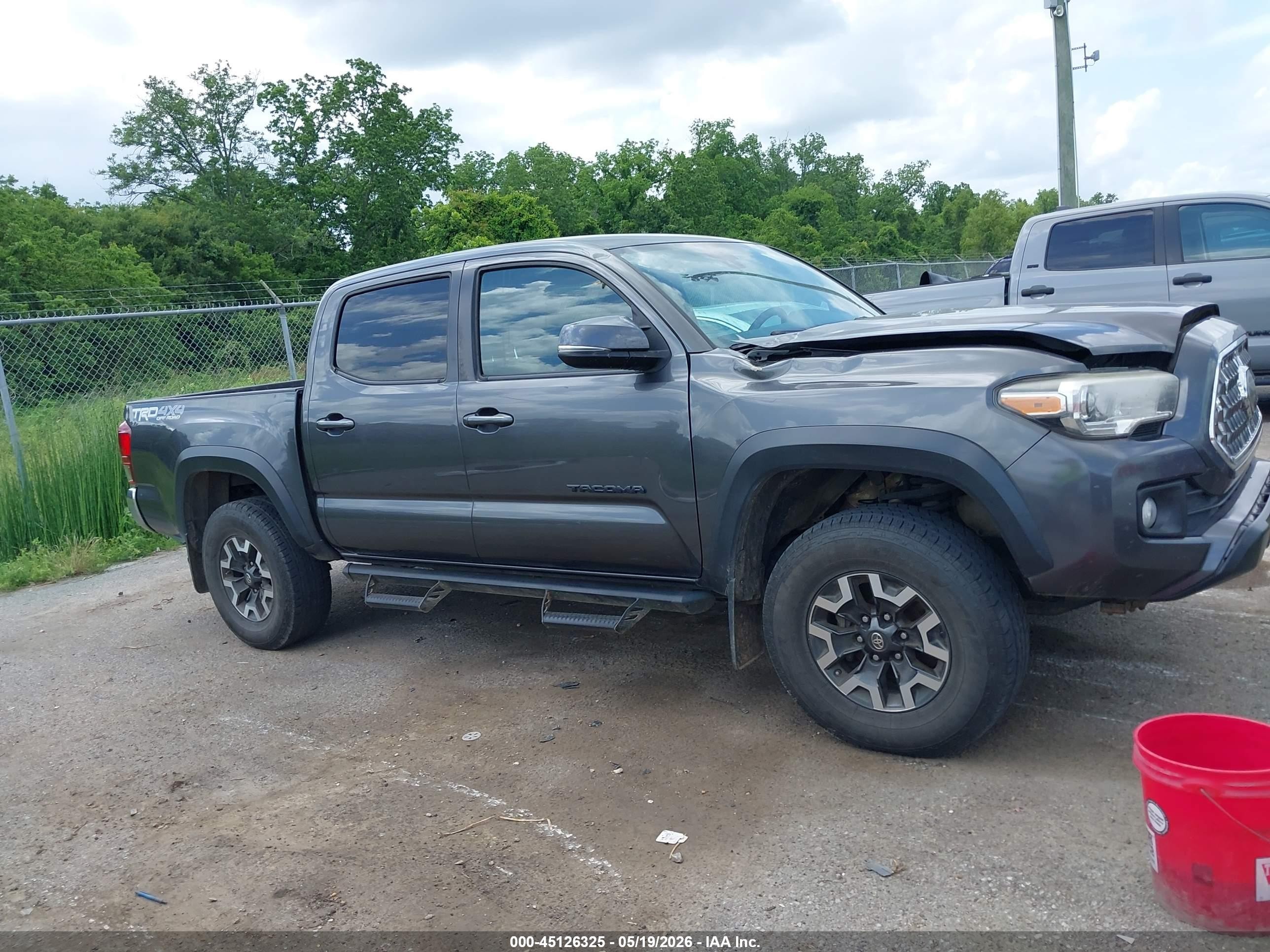 2019 Toyota Tacoma Trd Off Road Серый vin: 3TMCZ5AN7KM214459