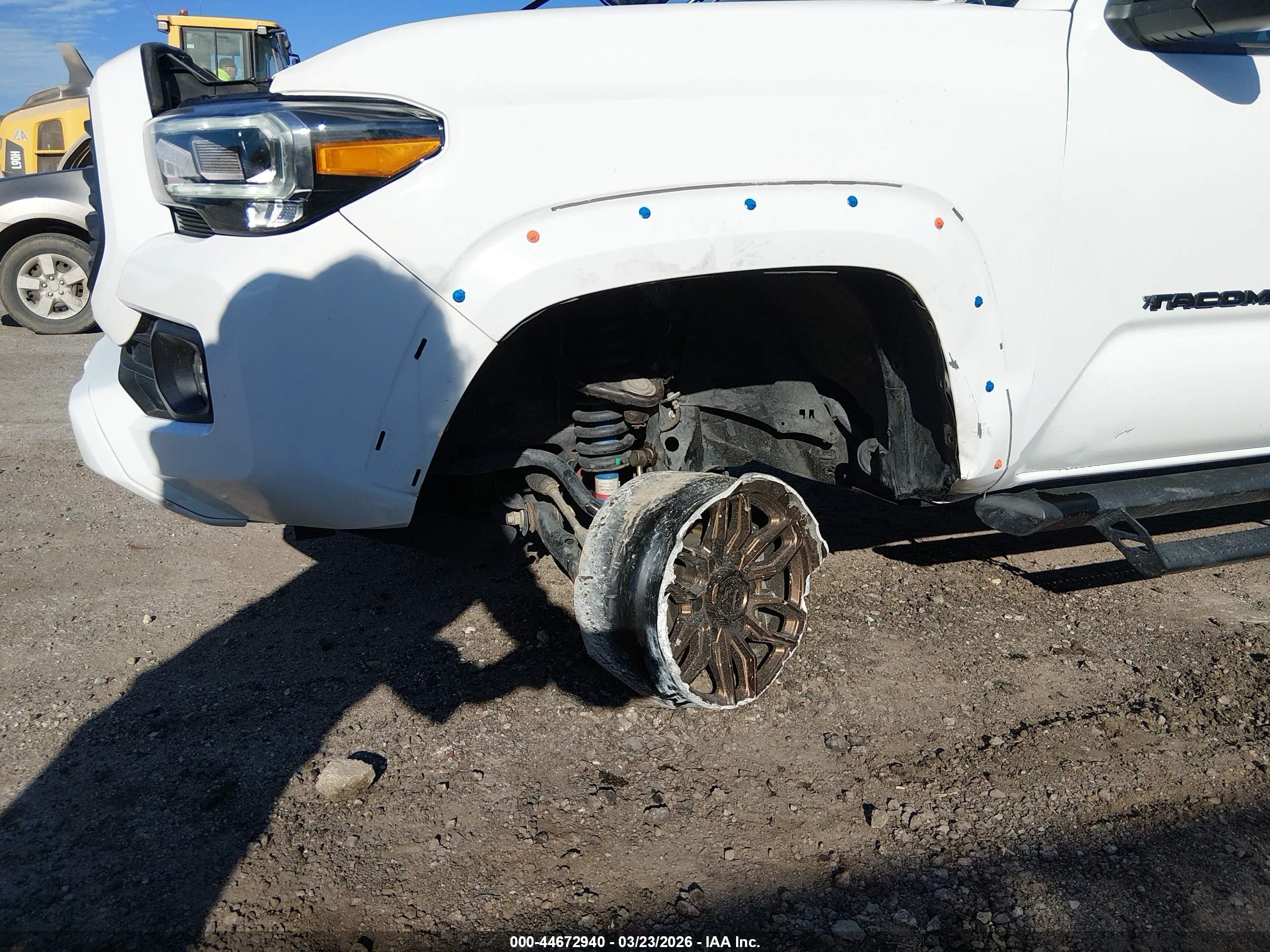 2022 Toyota Tacoma Trd Sport Белый vin: 3TMCZ5AN7NM475322