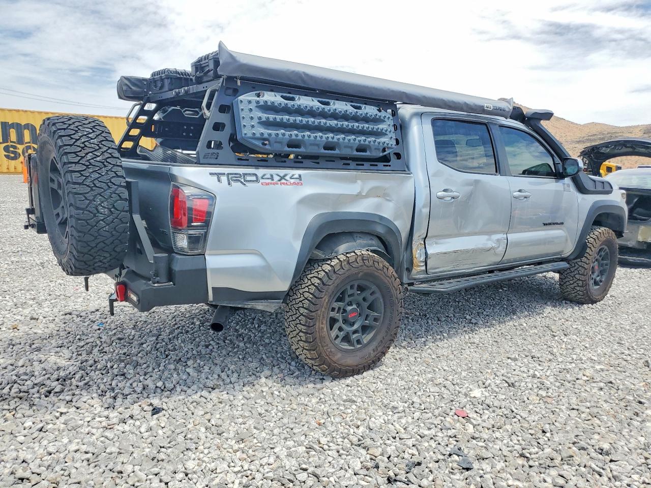 2022 Toyota Tacoma Trd Off-road Silver vin: 3TMCZ5AN7NM491665