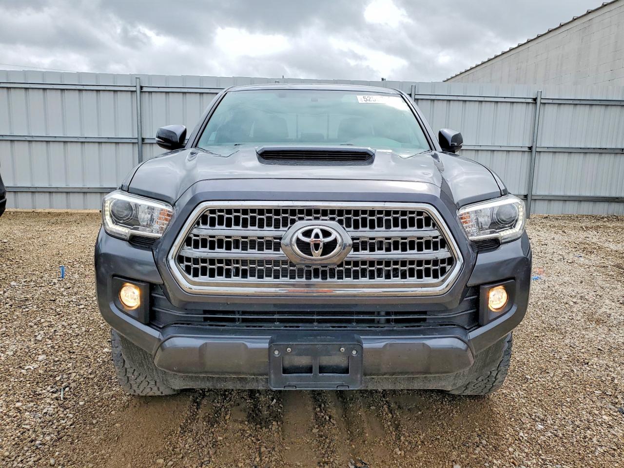 2017 Toyota Tacoma Trd Sport Серый vin: 3TMCZ5AN8HM070607