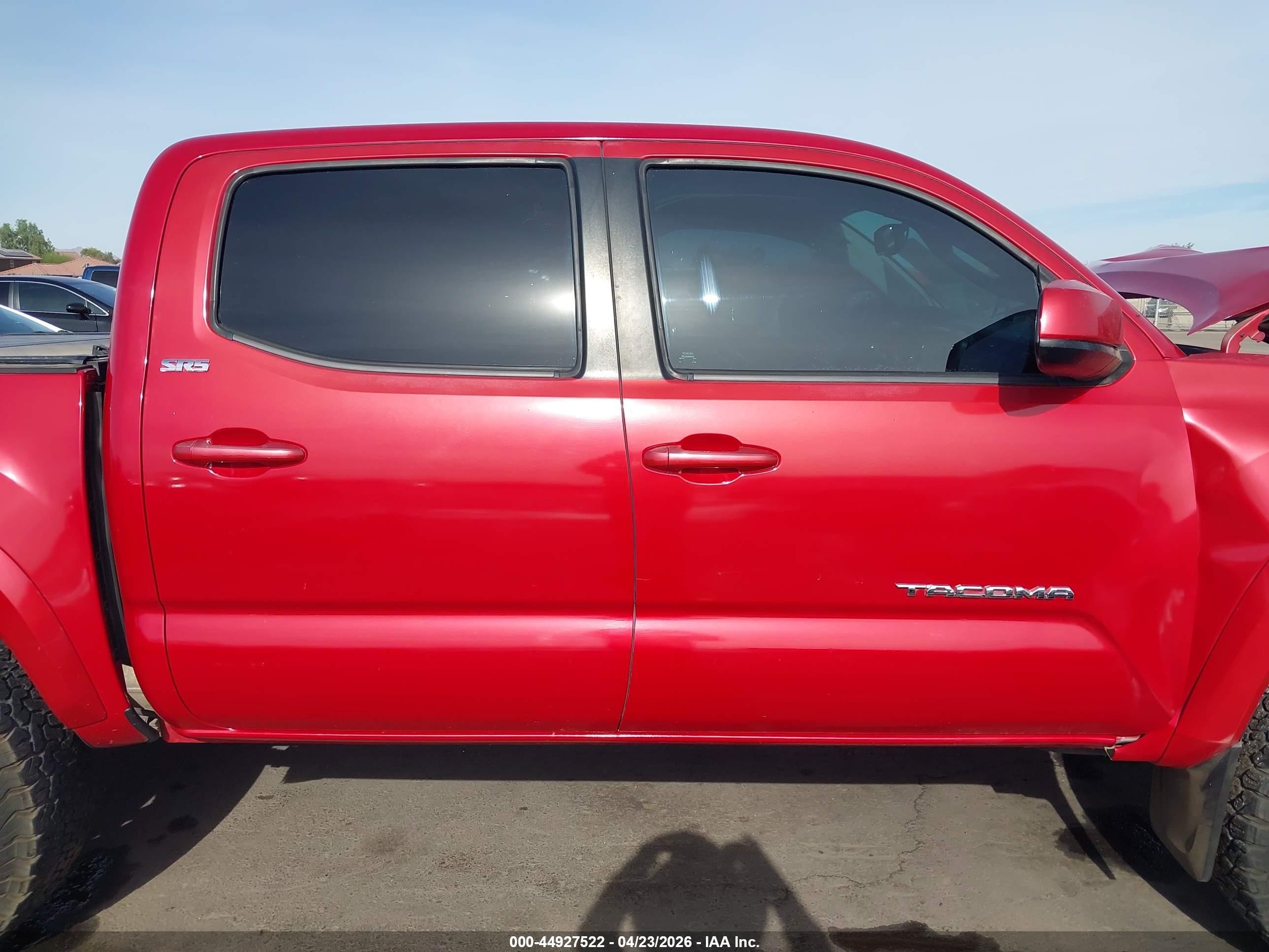 2017 Toyota Tacoma Sr5 V6 Red vin: 3TMCZ5AN8HM093661