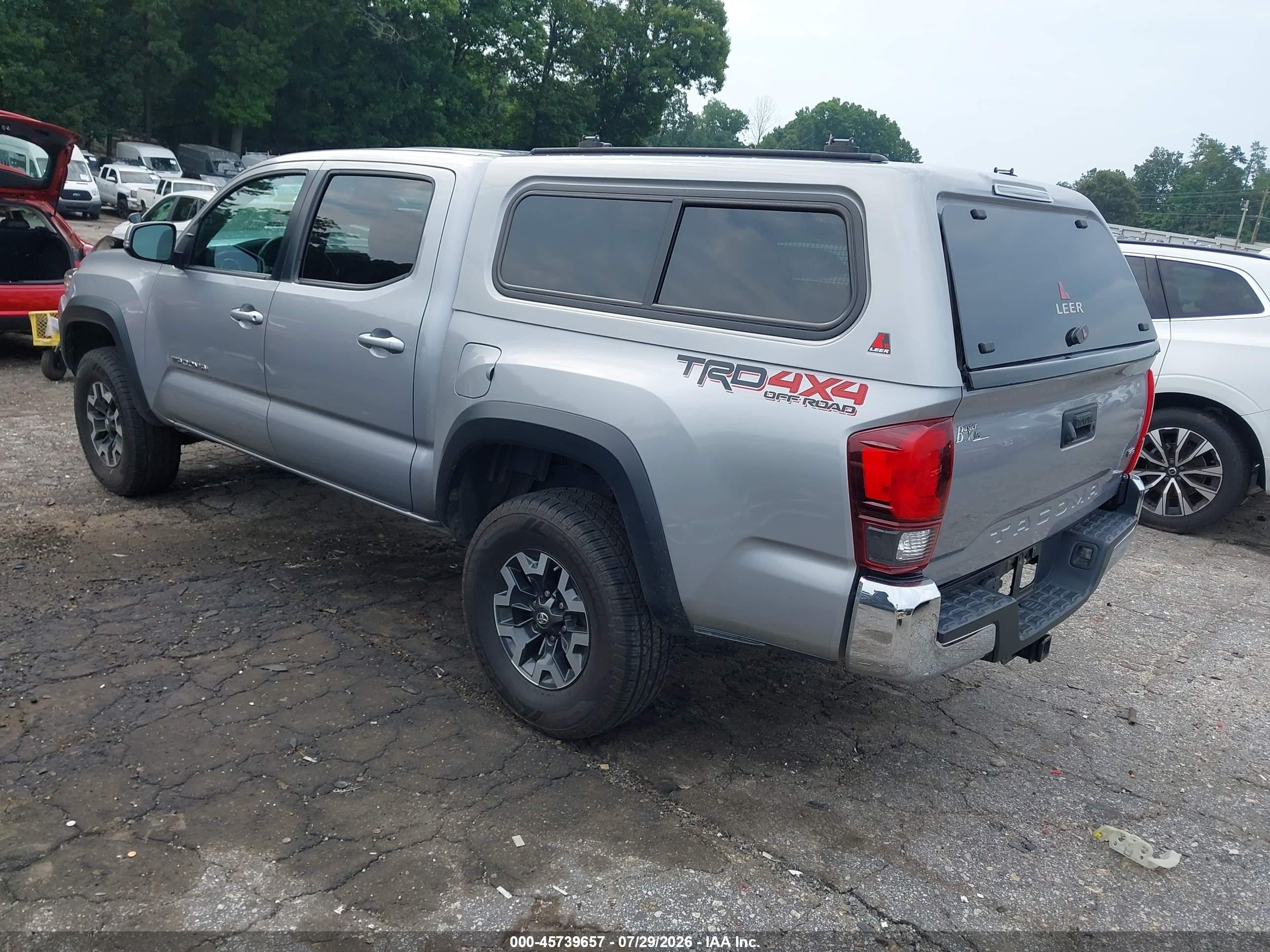 2019 Toyota Tacoma Trd Off Road Silver vin: 3TMCZ5AN8KM209609