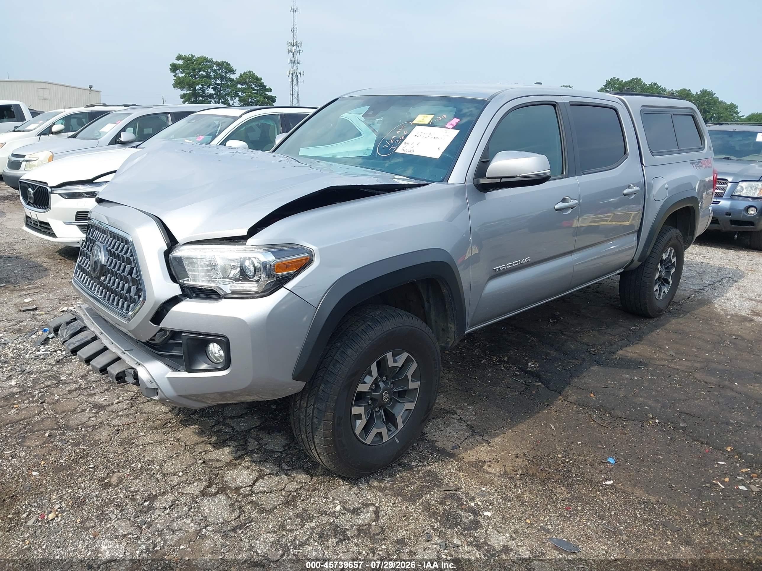 2019 Toyota Tacoma Trd Off Road Silver vin: 3TMCZ5AN8KM209609