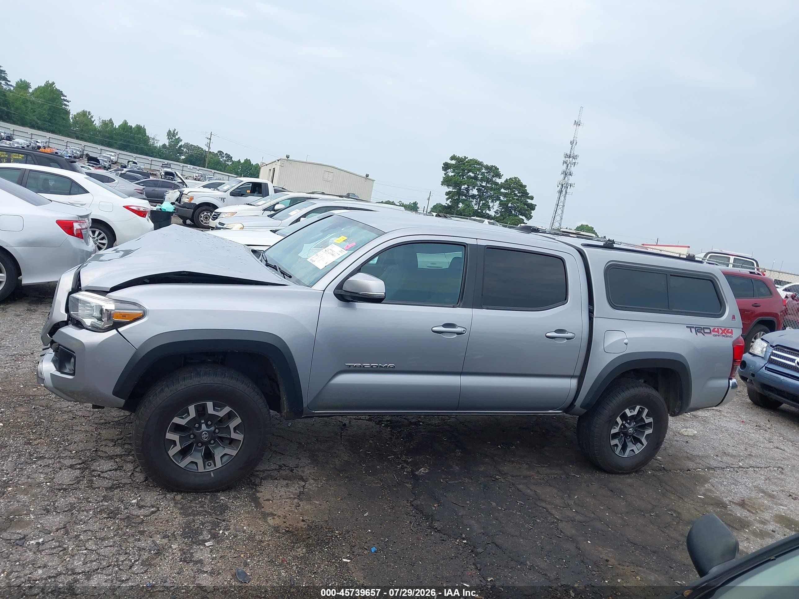 2019 Toyota Tacoma Trd Off Road Silver vin: 3TMCZ5AN8KM209609