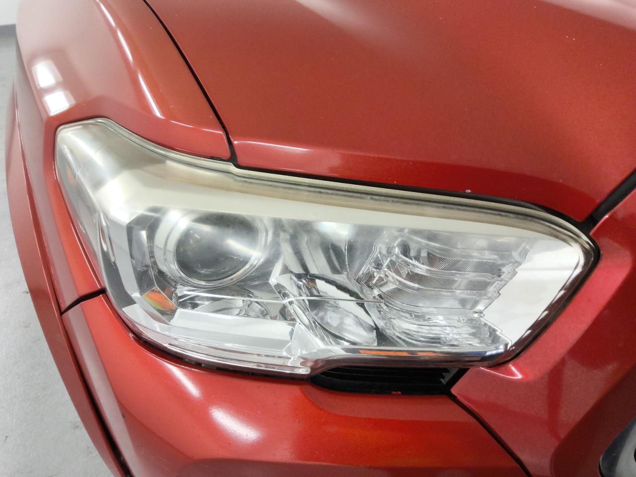 2019 Toyota Tacoma Sr5 V6 Red vin: 3TMCZ5AN8KM224451 Damage: Right Head Lamp, Faded, Repair Required