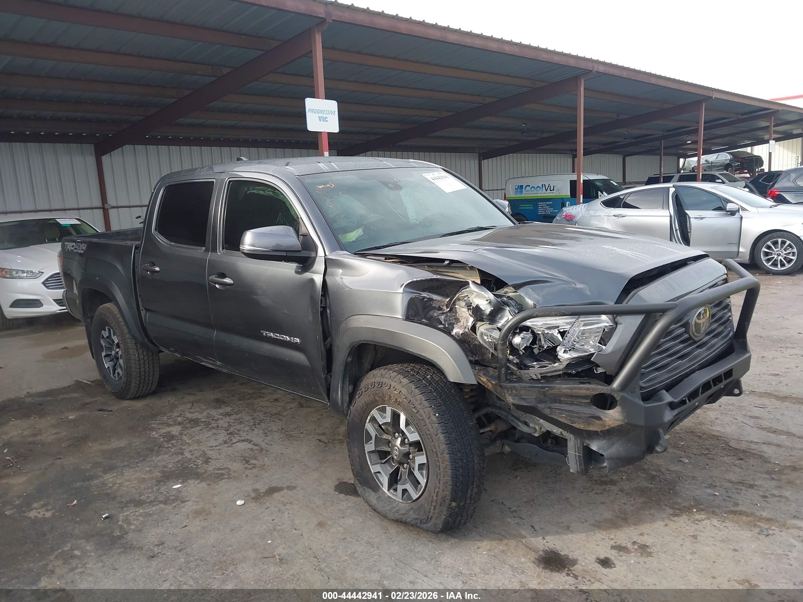 2022 Toyota Tacoma Trd Off Road Gray vin: 3TMCZ5AN8NM532675