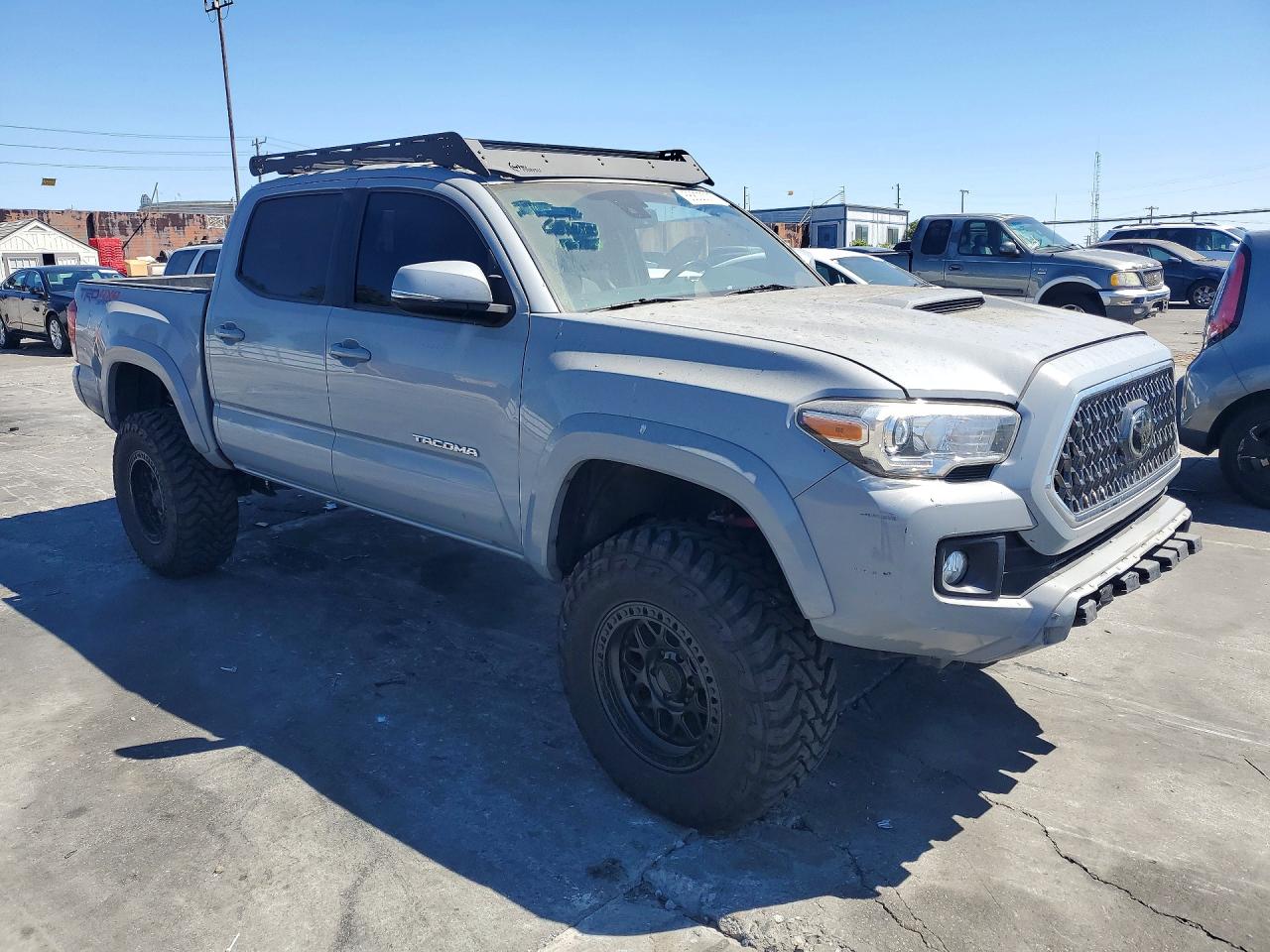 2018 Toyota Tacoma Trd Sport Серый vin: 3TMCZ5AN9JM148706