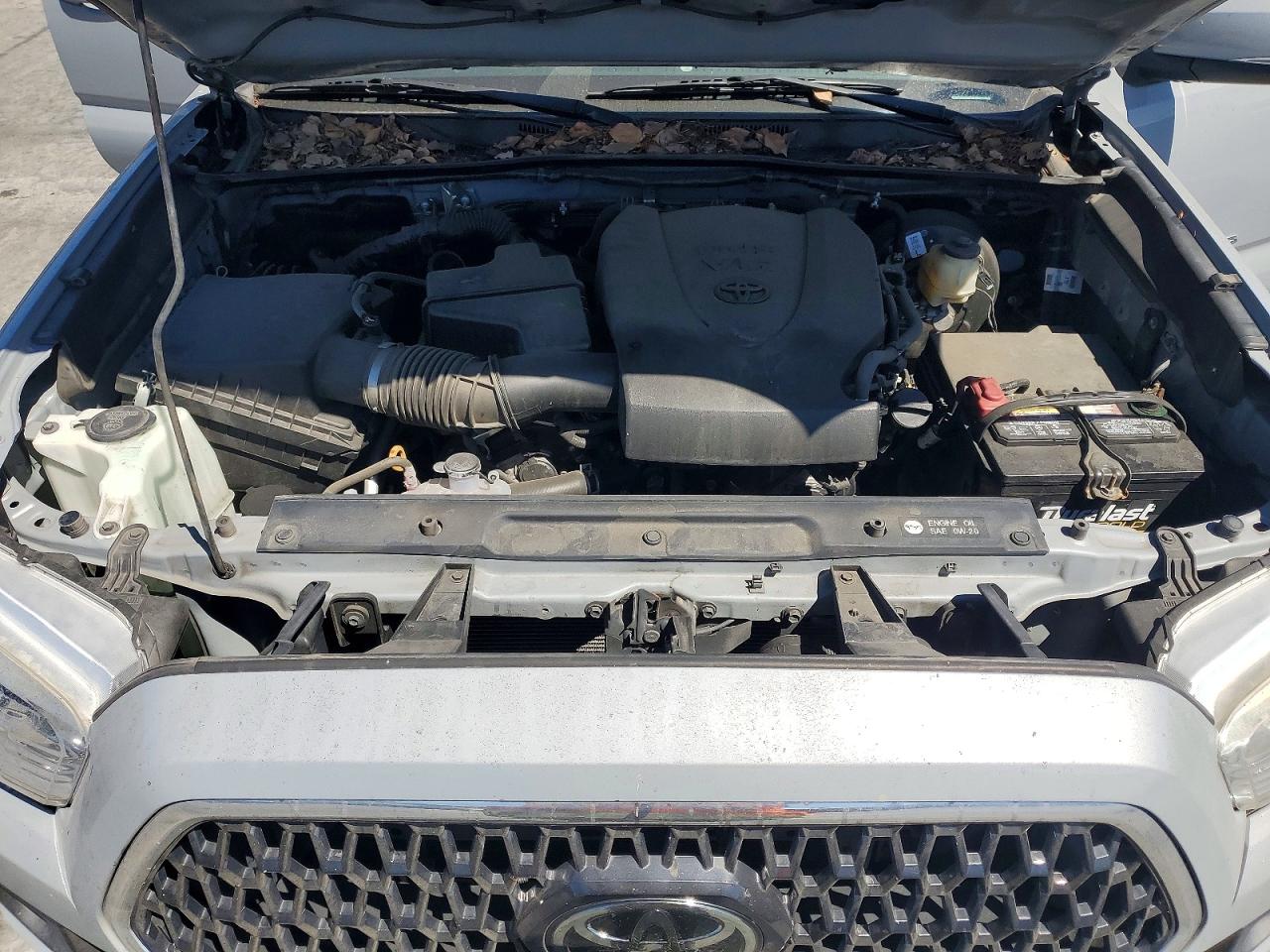 2018 Toyota Tacoma Trd Sport Серый vin: 3TMCZ5AN9JM148706