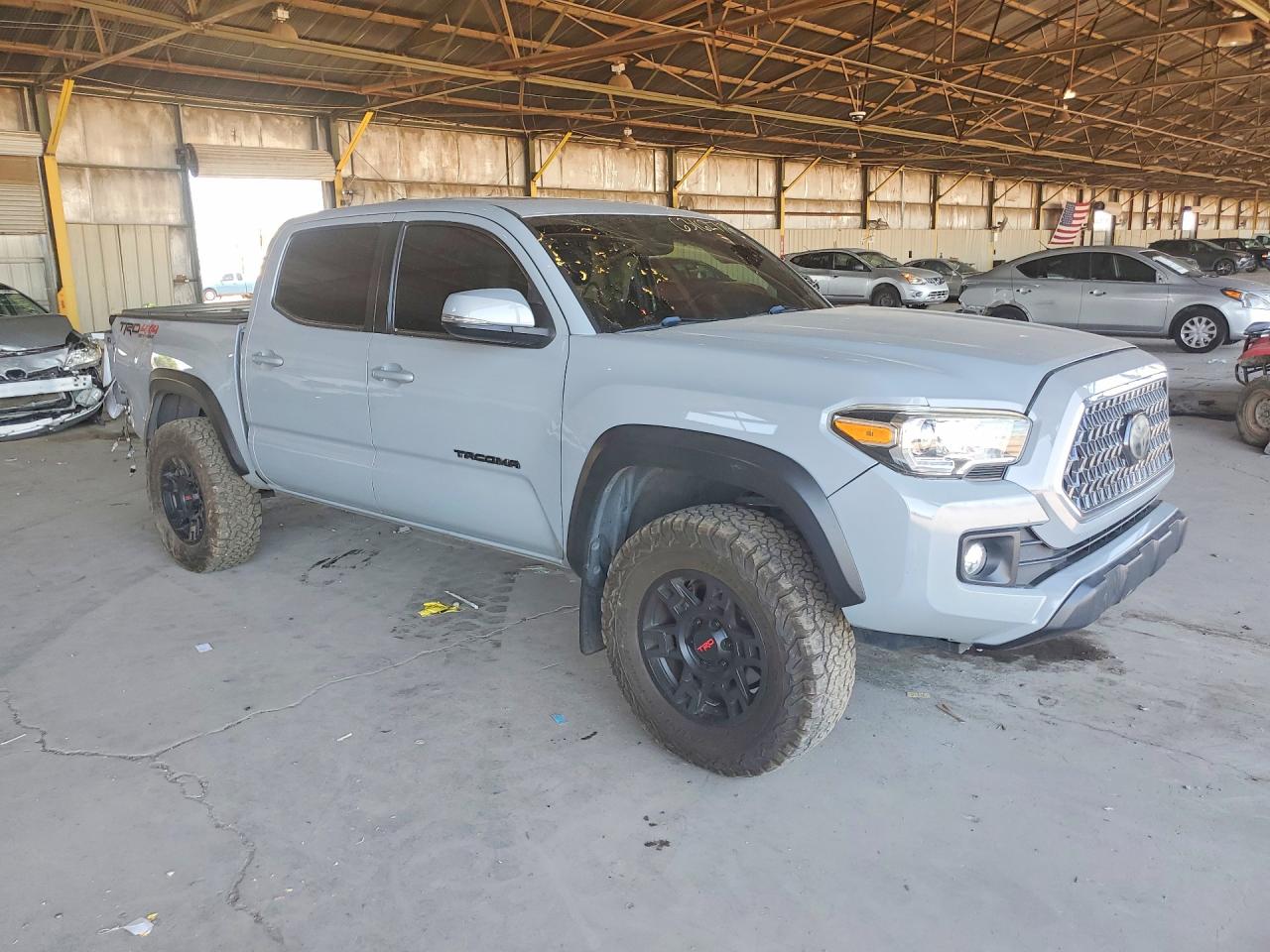 2019 Toyota Tacoma Trd Off-road Gray vin: 3TMCZ5AN9KM221252
