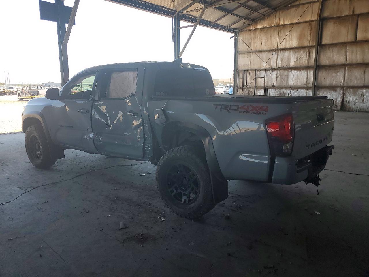 2019 Toyota Tacoma Trd Off-road Gray vin: 3TMCZ5AN9KM221252