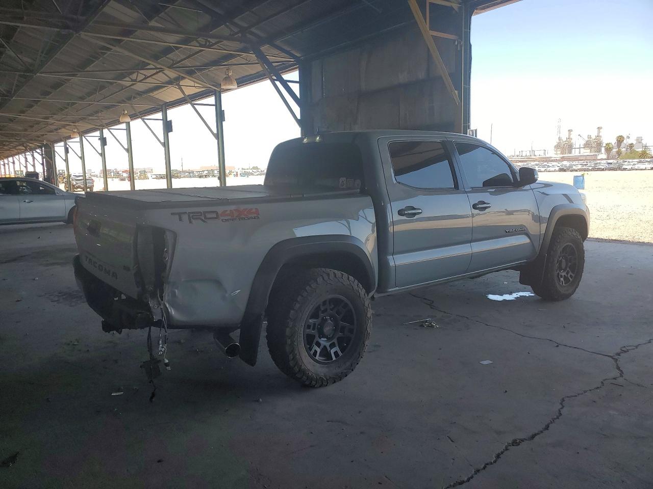 2019 Toyota Tacoma Trd Off-road Gray vin: 3TMCZ5AN9KM221252