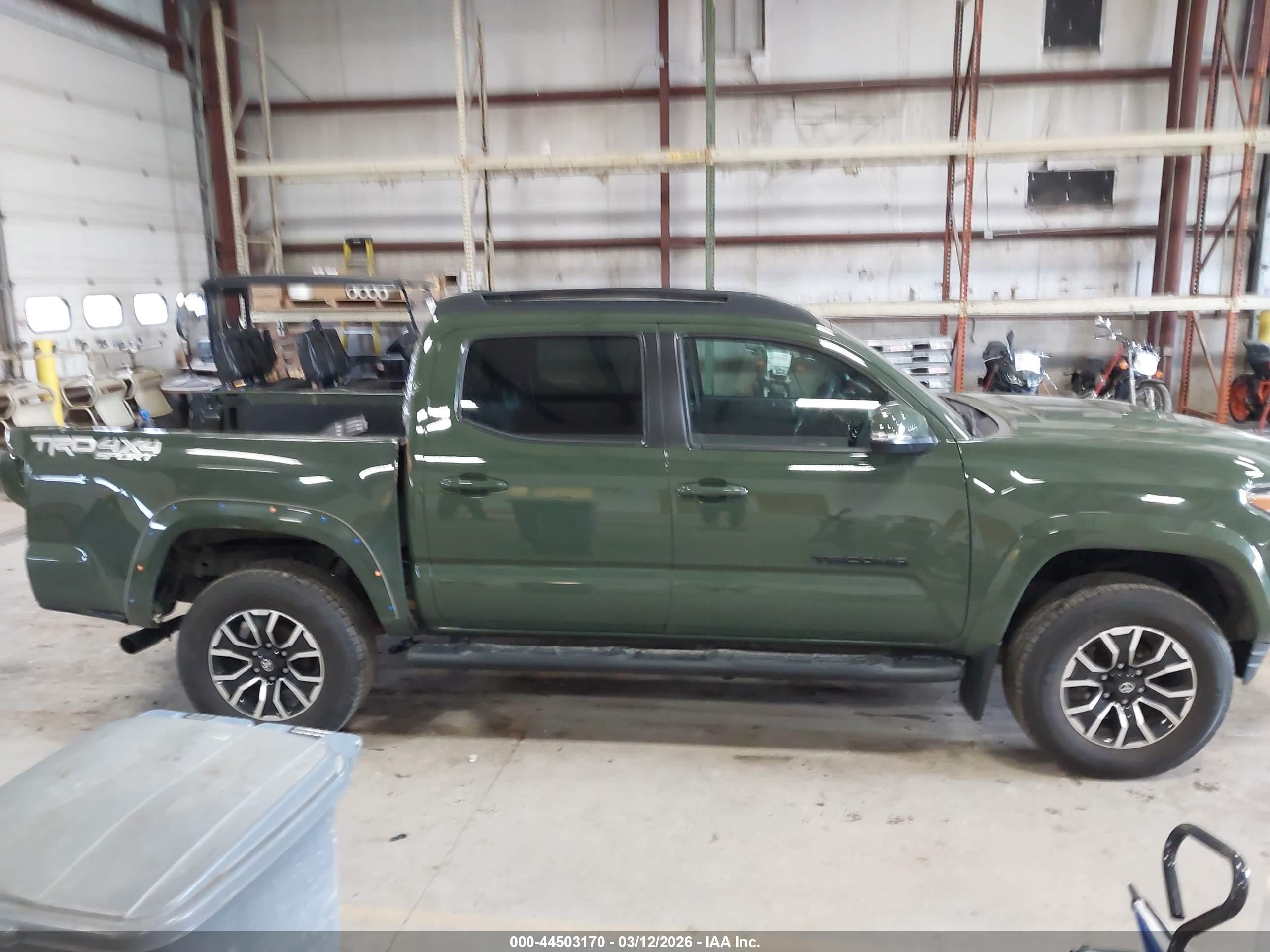 2021 Toyota Tacoma Trd Sport Green vin: 3TMCZ5AN9MM428369