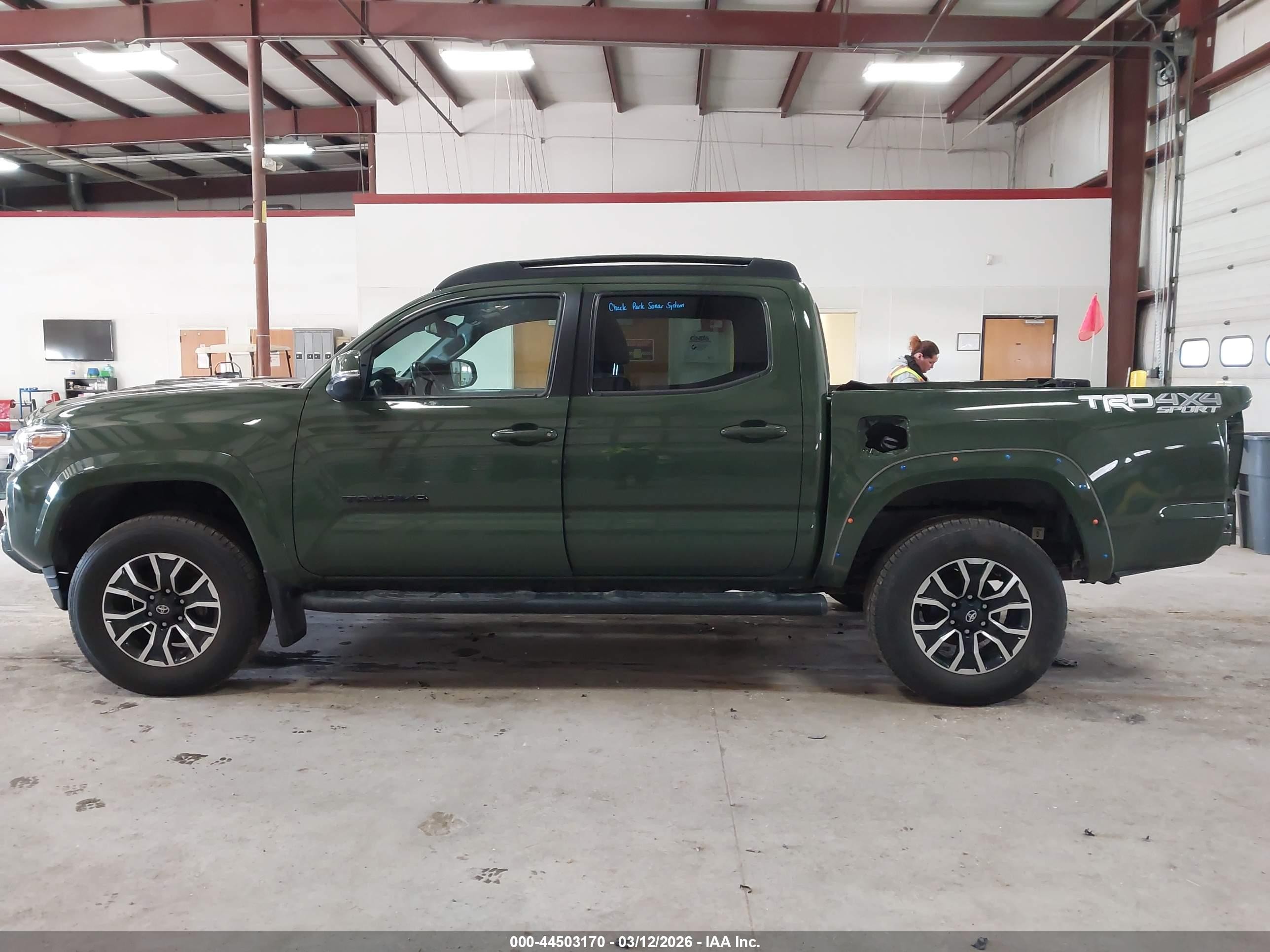 2021 Toyota Tacoma Trd Sport Green vin: 3TMCZ5AN9MM428369
