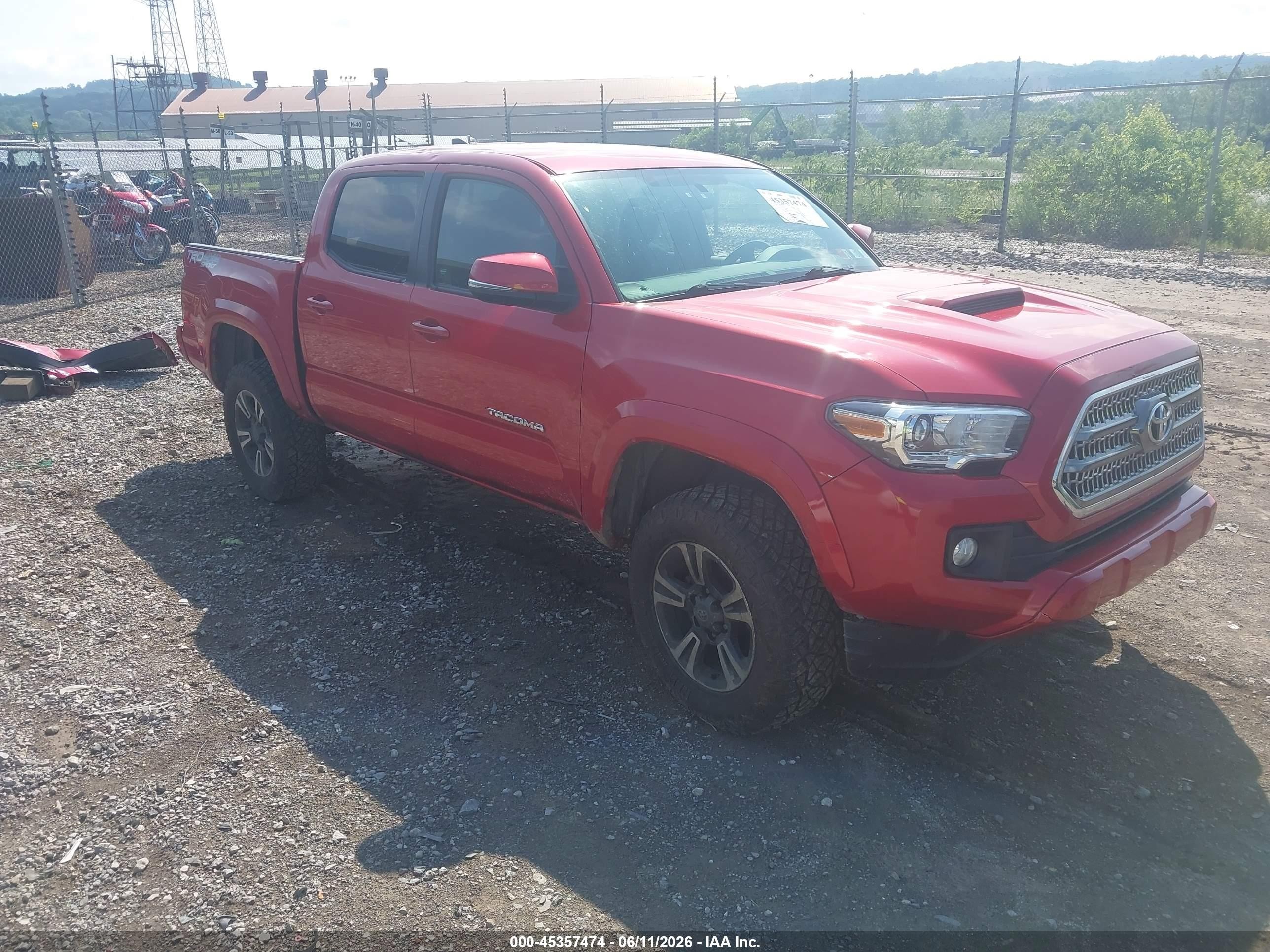 2017 Toyota Tacoma Trd Sport Red vin: 3TMCZ5ANXHM118804