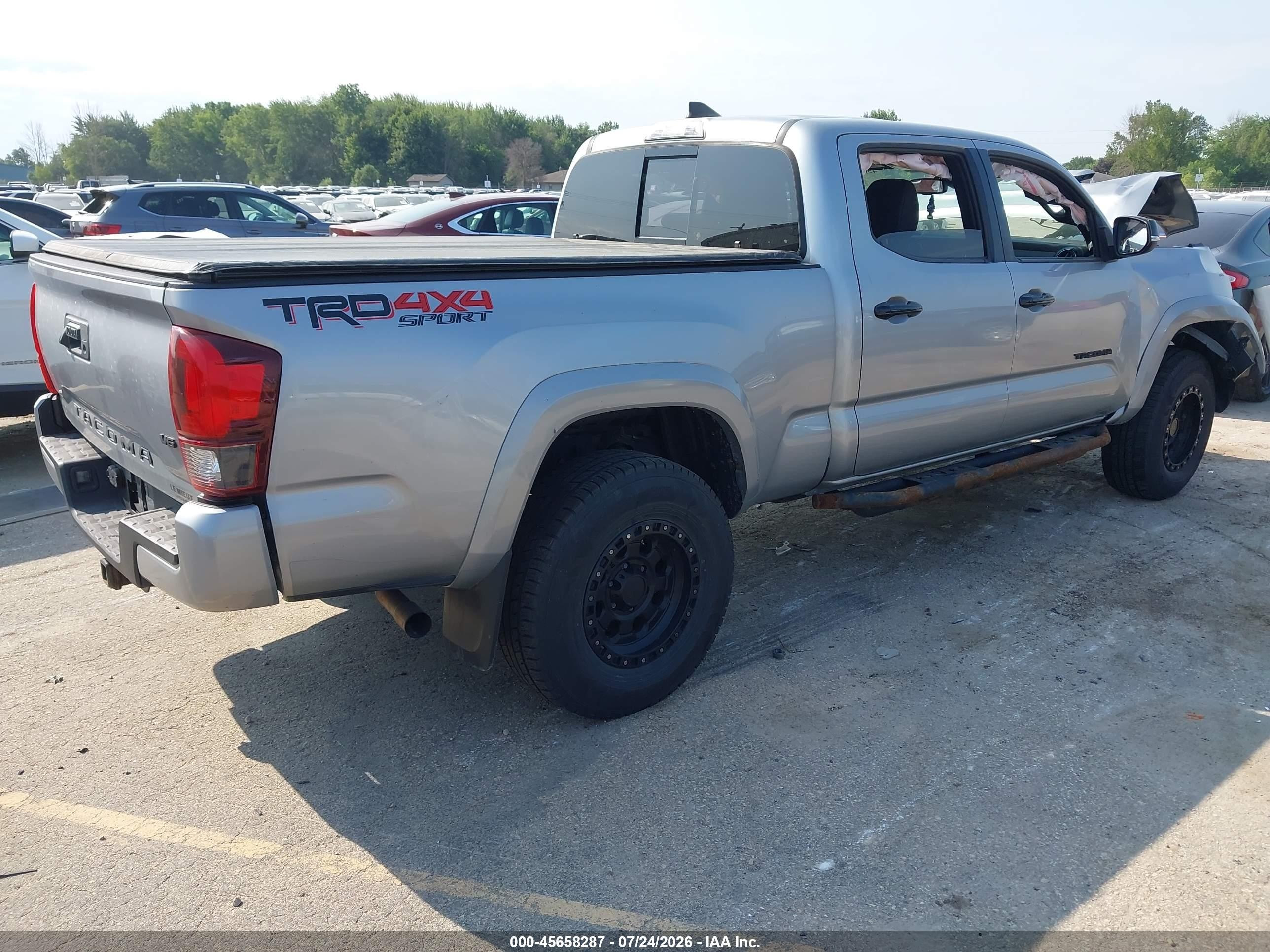 2019 Toyota Tacoma Trd Sport Silver vin: 3TMDZ5BN0KM063709