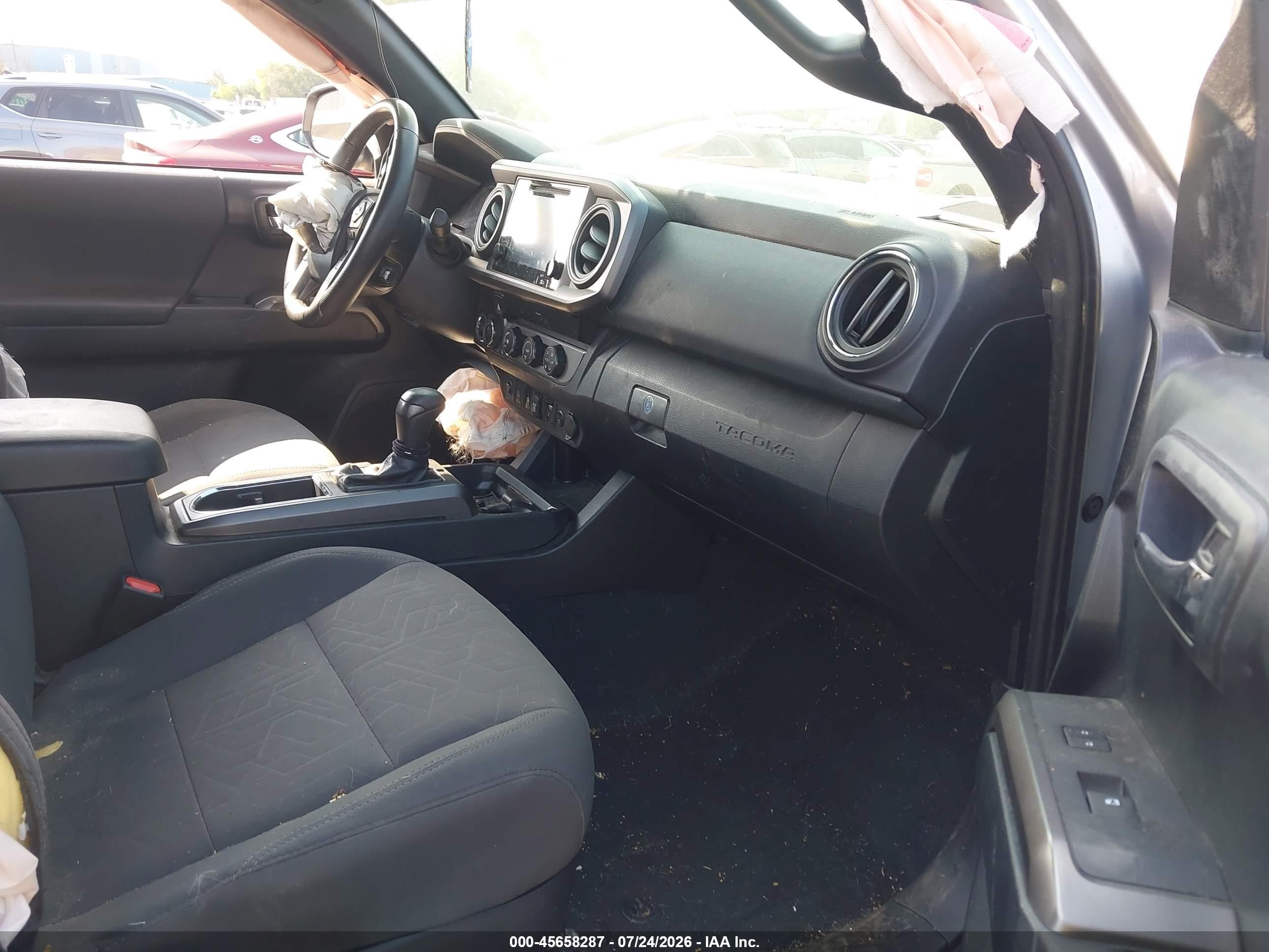 2019 Toyota Tacoma Trd Sport Silver vin: 3TMDZ5BN0KM063709